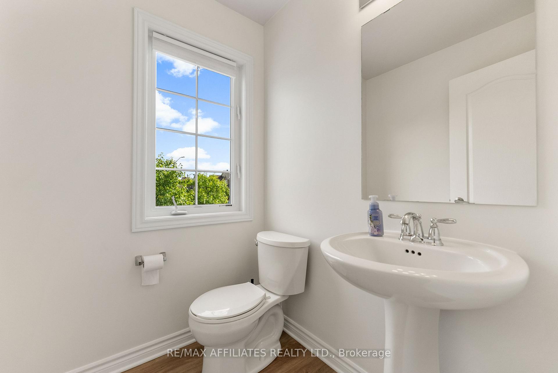 Photo 22 of 407 Coldwater Crescent, Ottawa, Kanata - Emerald Meadows/Trailwest — HOMEH