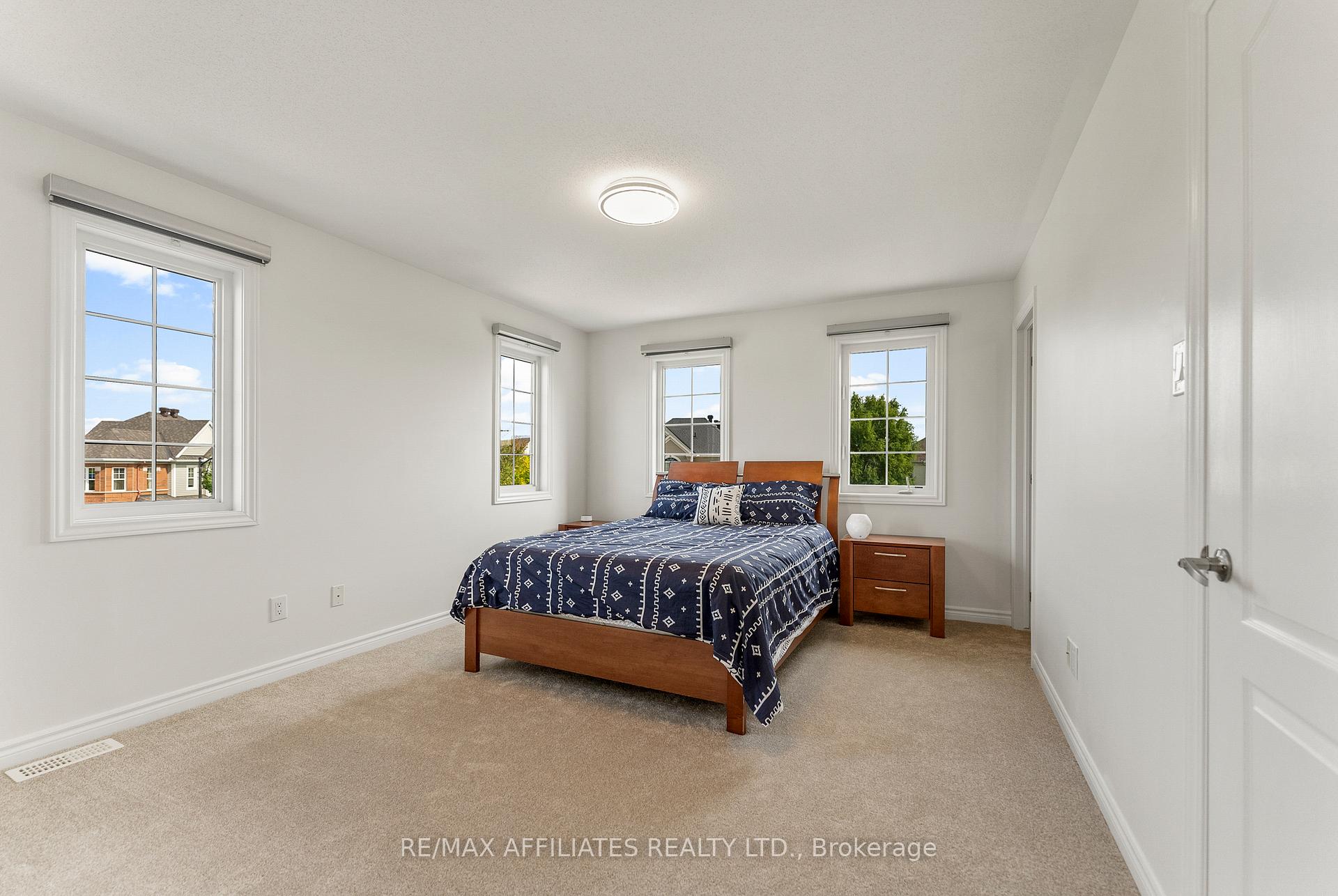 Photo 29 of 407 Coldwater Crescent, Ottawa, Kanata - Emerald Meadows/Trailwest — HOMEH