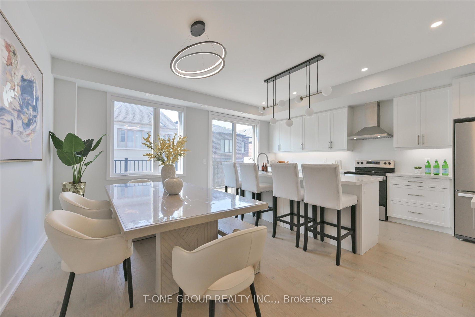 Photo 2 of 29 William Shearn Crescent, Markham, Angus Glen — HOMEH