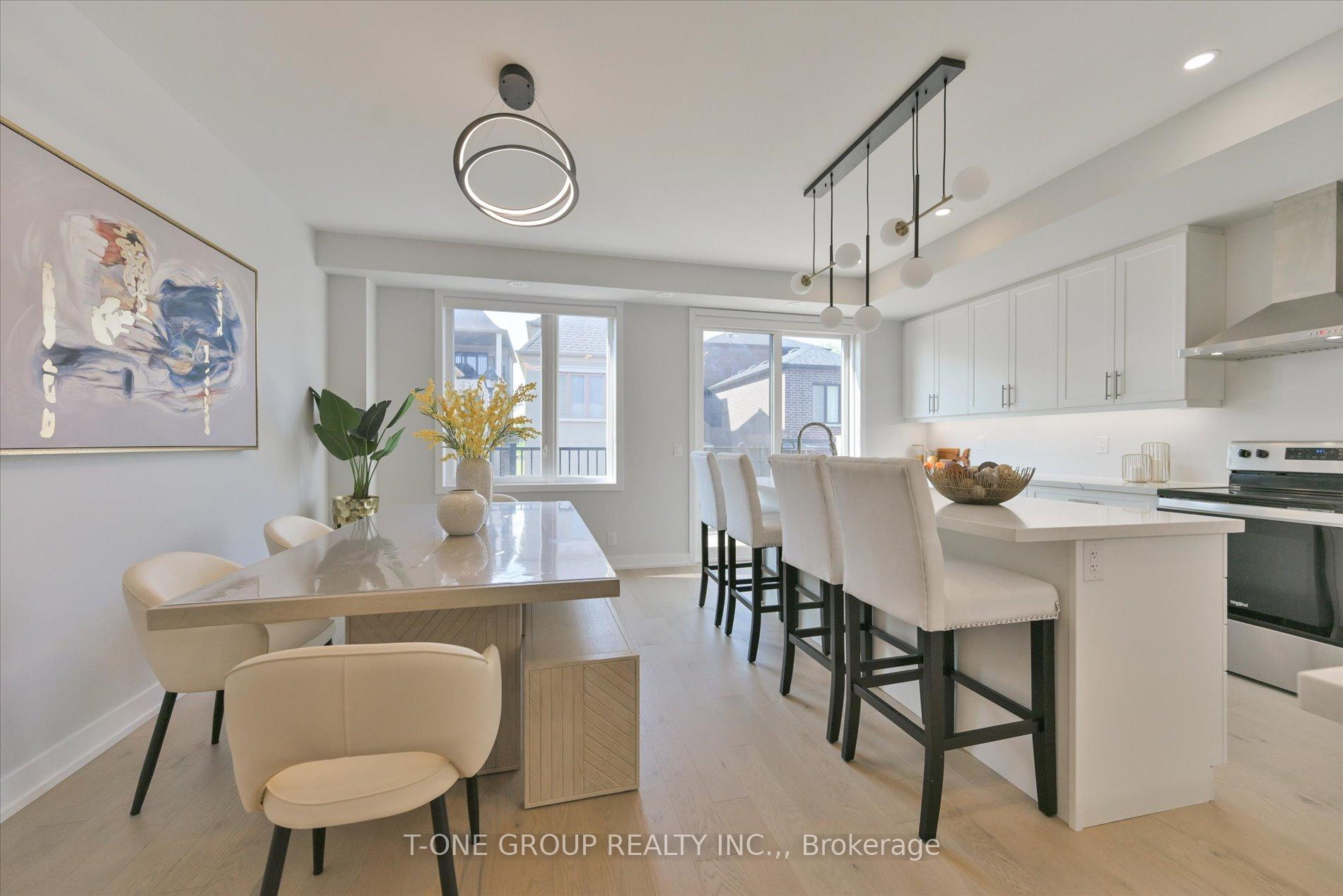 Photo 3 of 29 William Shearn Crescent, Markham, Angus Glen — HOMEH