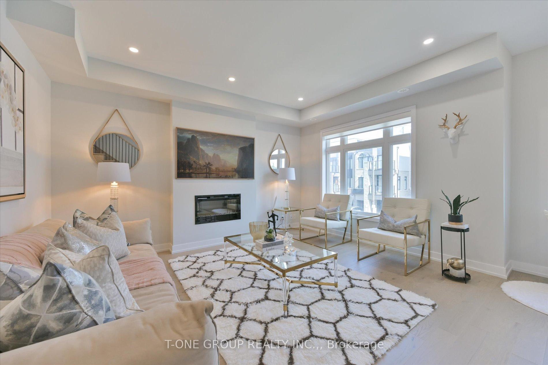 Photo 7 of 29 William Shearn Crescent, Markham, Angus Glen — HOMEH