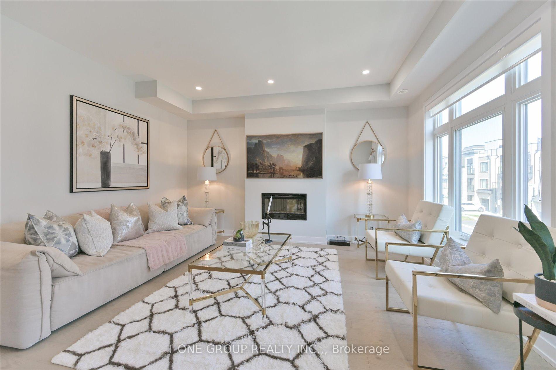 Photo 8 of 29 William Shearn Crescent, Markham, Angus Glen — HOMEH