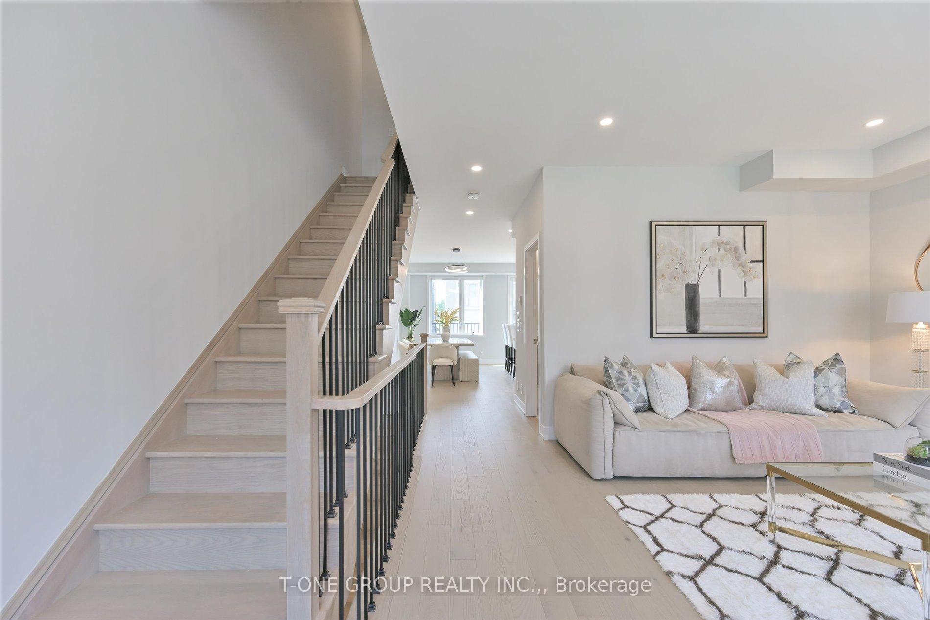 Photo 12 of 29 William Shearn Crescent, Markham, Angus Glen — HOMEH