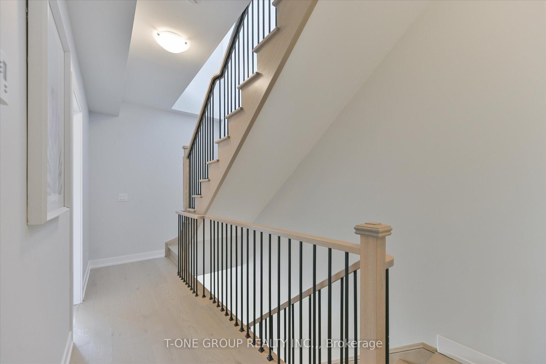 Photo 13 of 29 William Shearn Crescent, Markham, Angus Glen — HOMEH