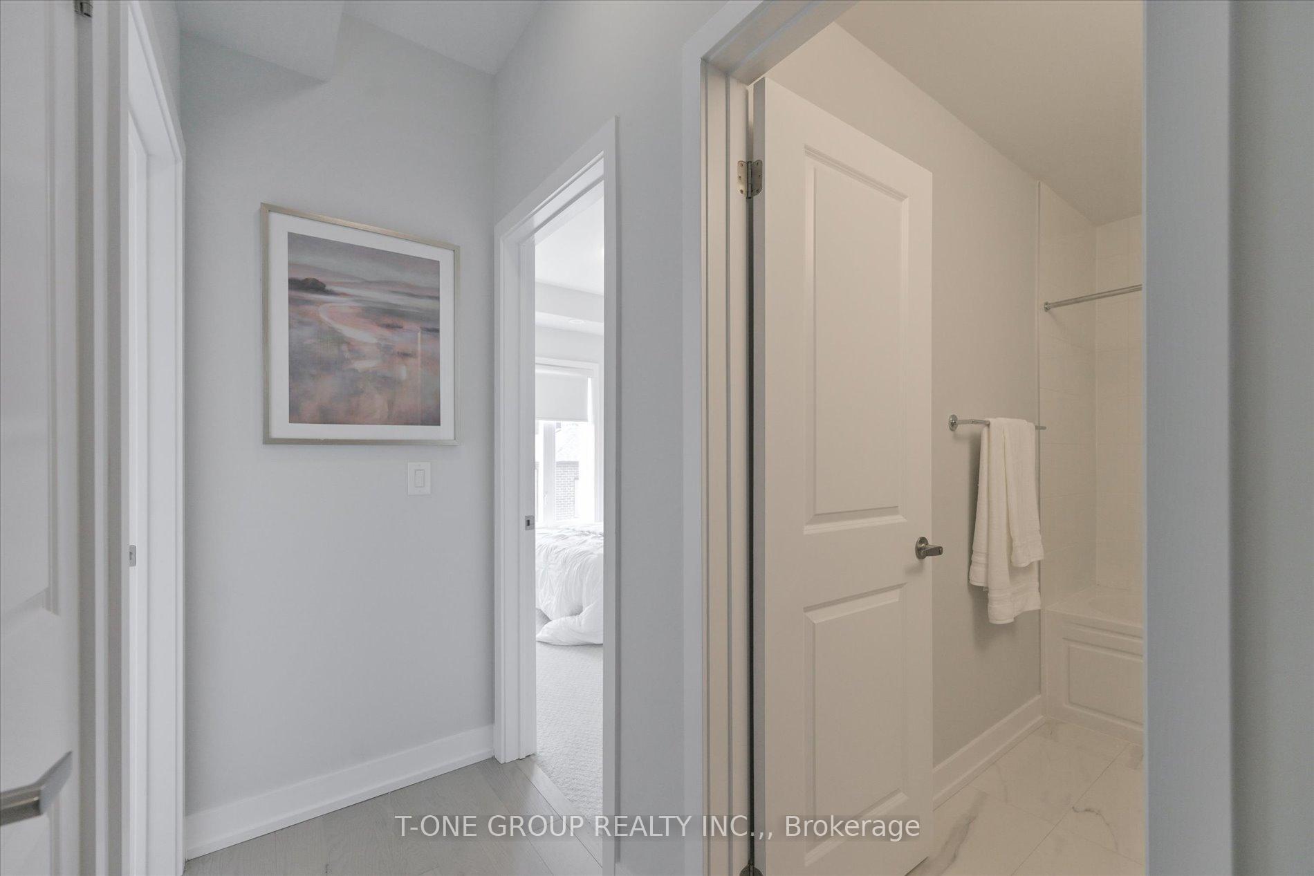 Photo 14 of 29 William Shearn Crescent, Markham, Angus Glen — HOMEH