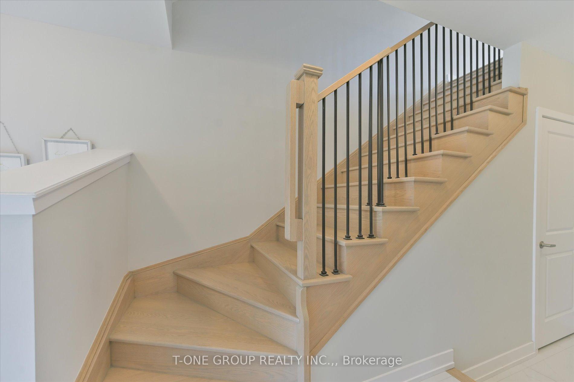 Photo 25 of 29 William Shearn Crescent, Markham, Angus Glen — HOMEH