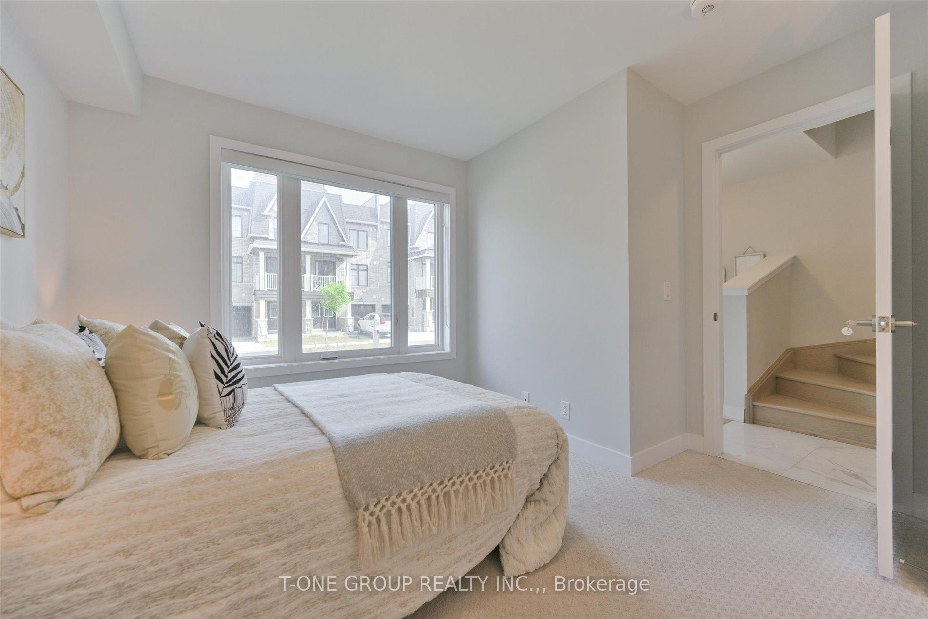 Photo 28 of 29 William Shearn Crescent, Markham, Angus Glen — HOMEH