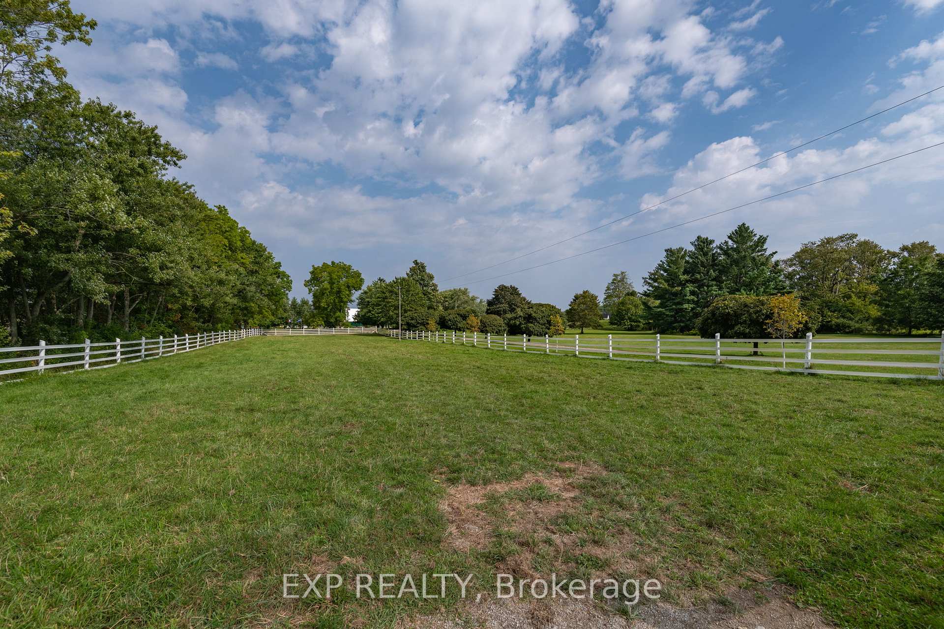 Photo 13 of 8101 Decker Drive, Middlesex Centre, Rural Middlesex Centre — HOMEH