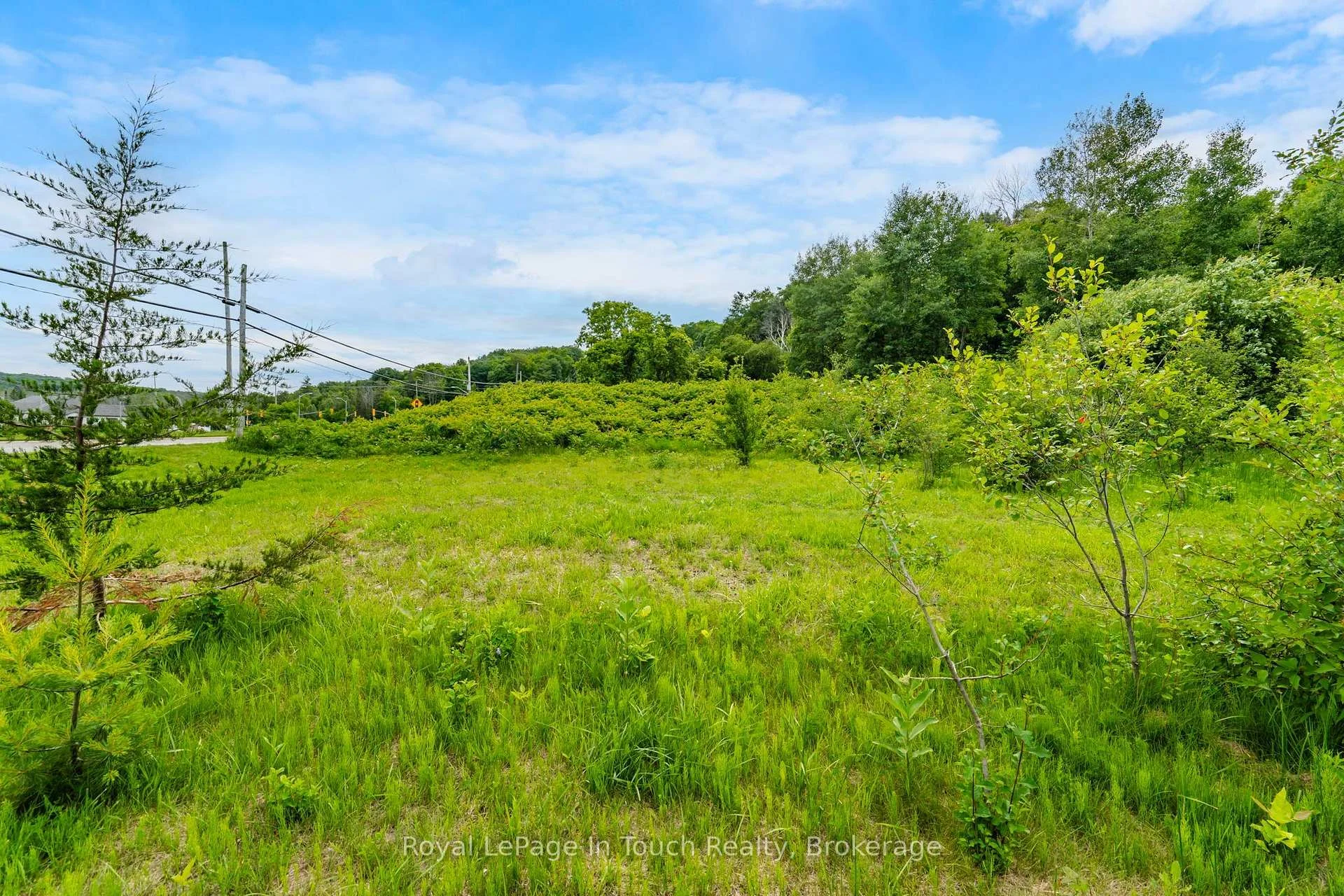 Photo 3 of 204 Gianetto Drive, Midland — HOMEH