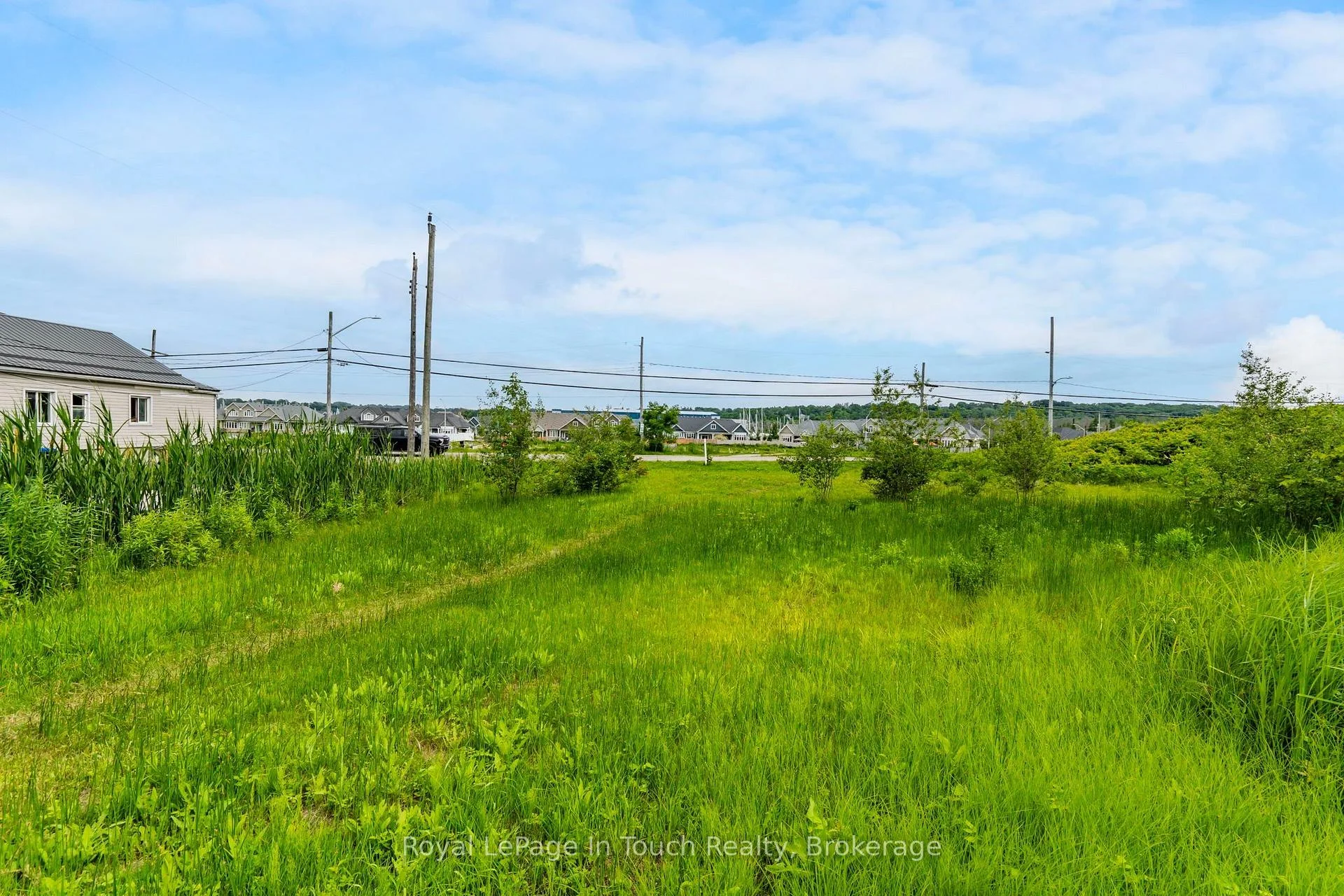 Photo 4 of 204 Gianetto Drive, Midland — HOMEH