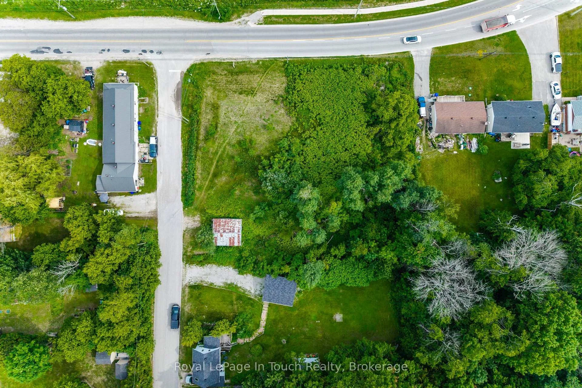 Photo 11 of 204 Gianetto Drive, Midland — HOMEH