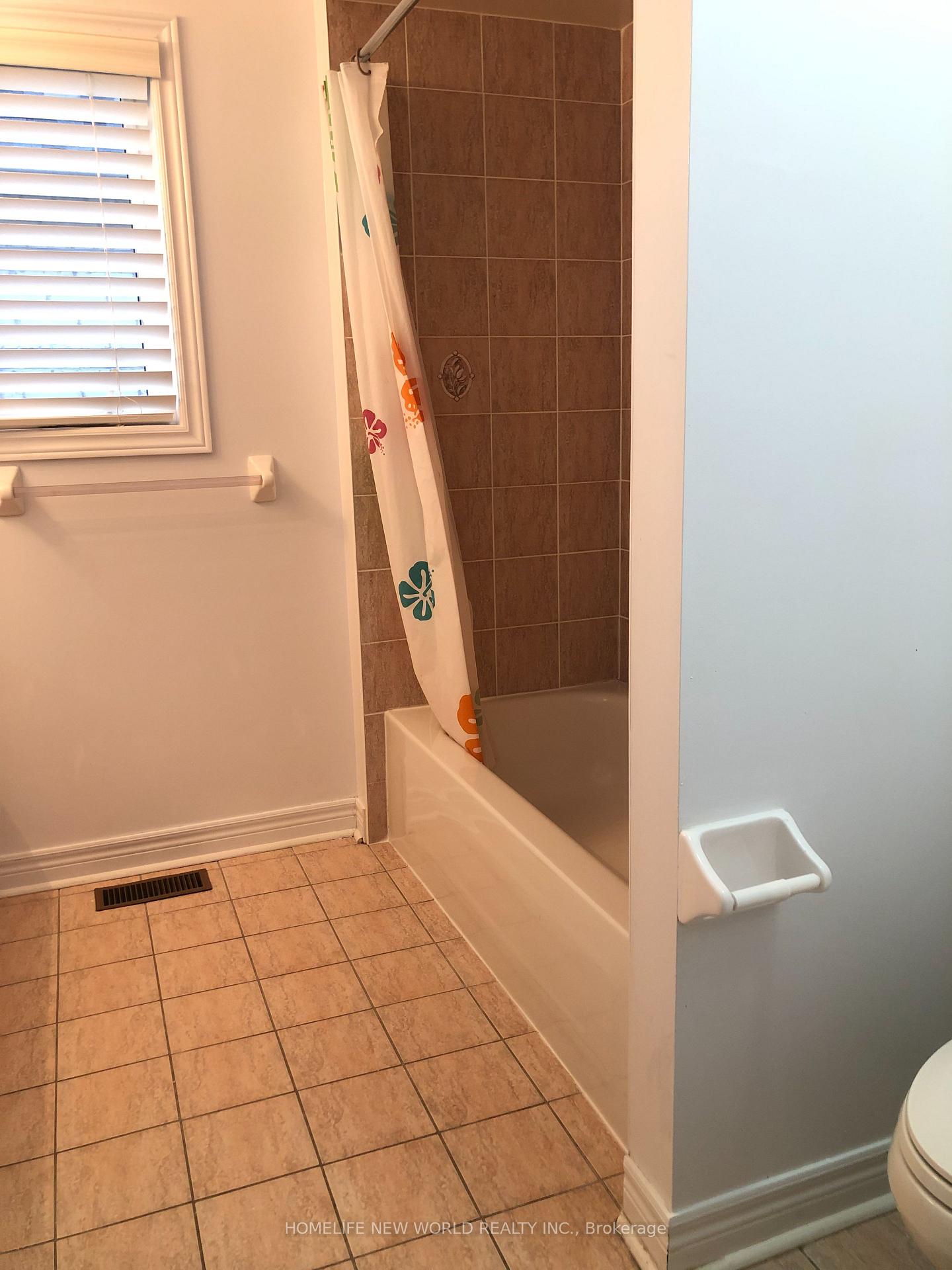 Photo 21 of 6 Neeley Road, Markham, Greensborough — HOMEH