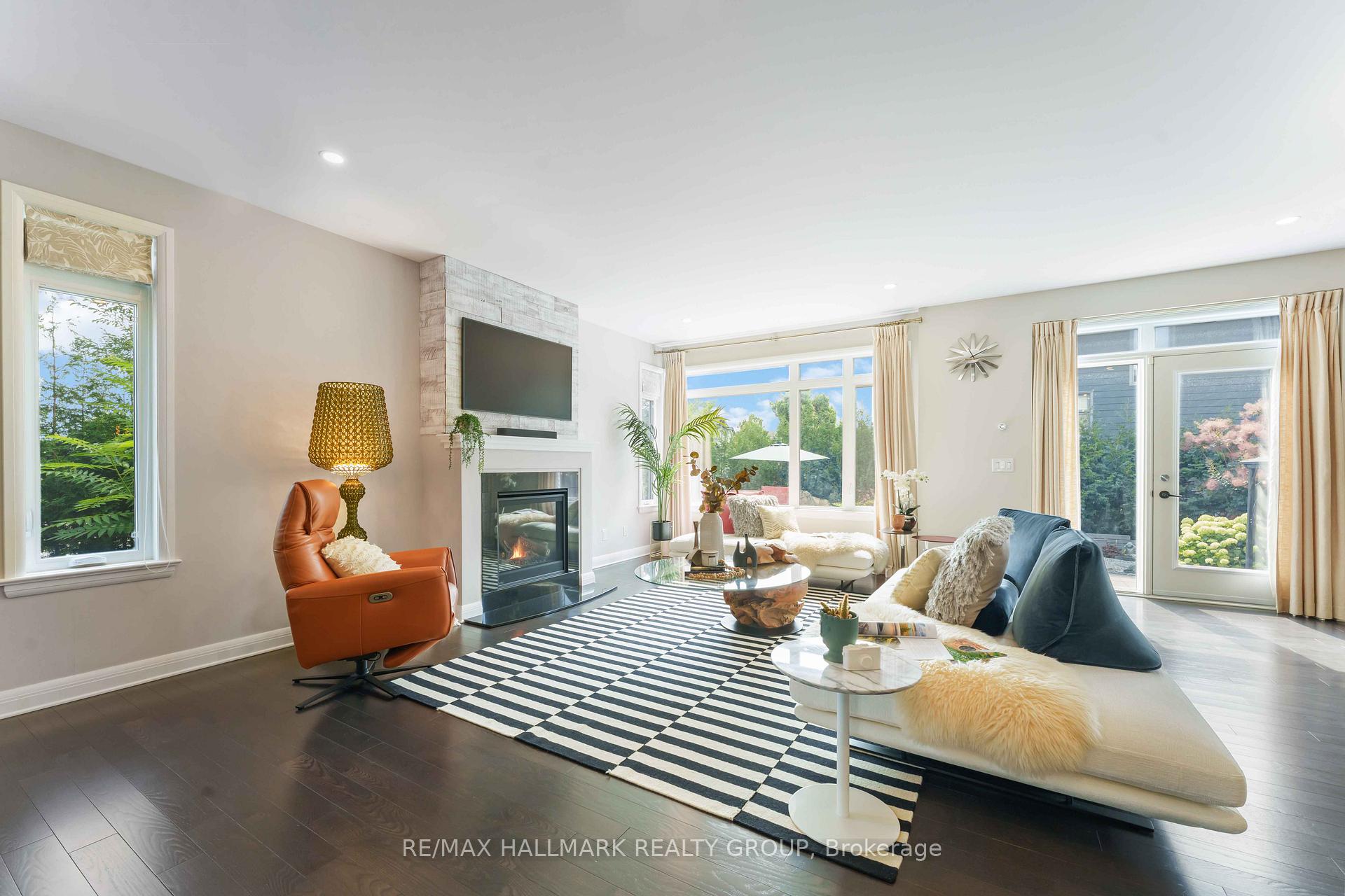 Photo 6 of 155 Escarpment Crescent, Ottawa, Kanata - Kanata Lakes/Heritage Hills — HOMEH