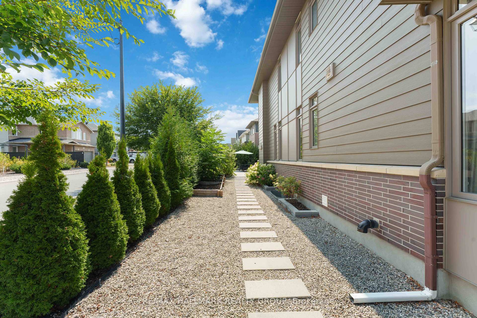 Photo 32 of 155 Escarpment Crescent, Ottawa, Kanata - Kanata Lakes/Heritage Hills — HOMEH