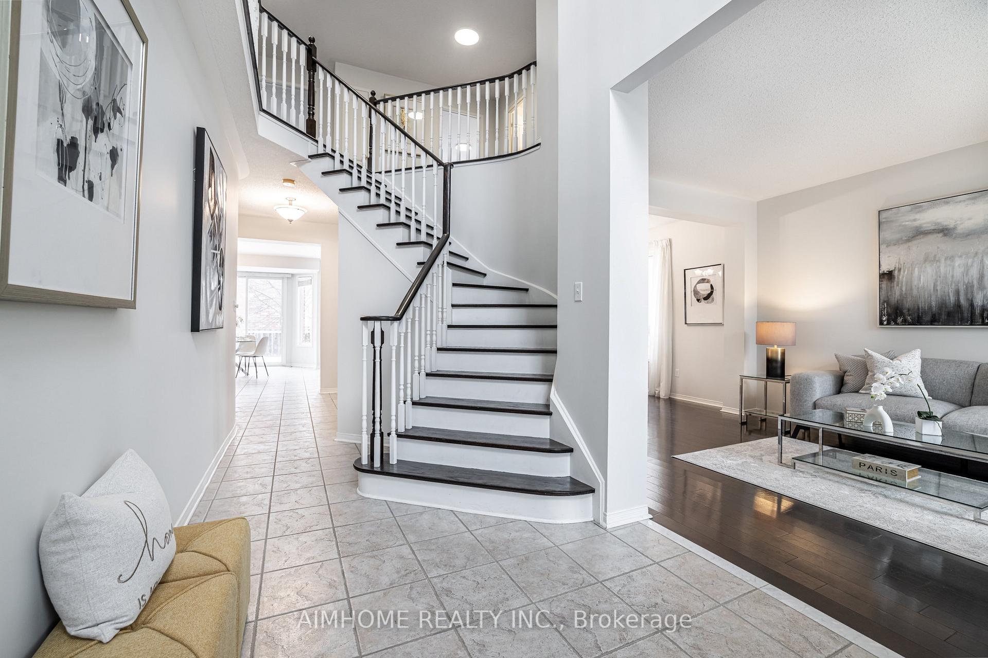 Photo 3 of 47 Golden Meadow Drive, Markham, Wismer — HOMEH
