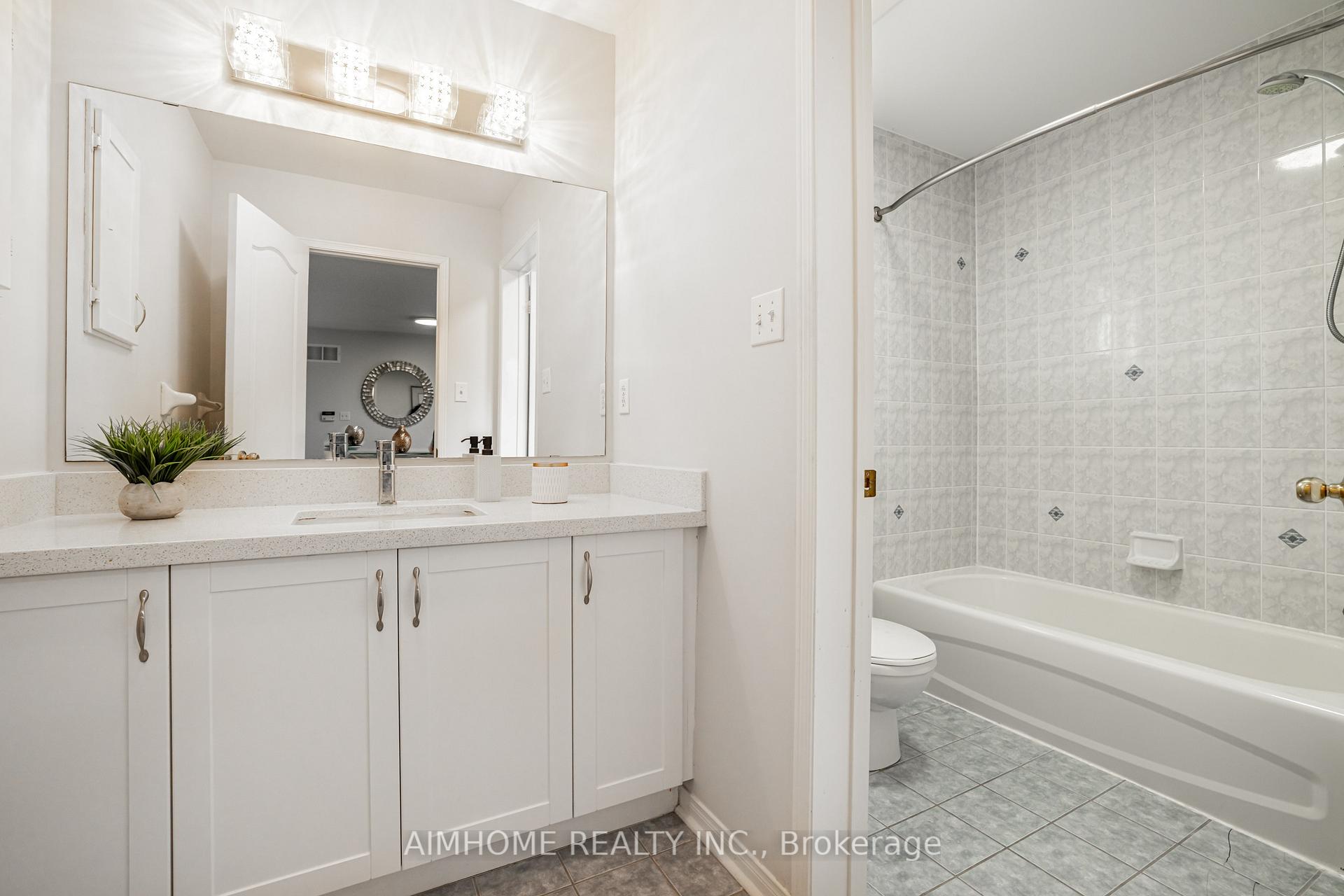 Photo 25 of 47 Golden Meadow Drive, Markham, Wismer — HOMEH