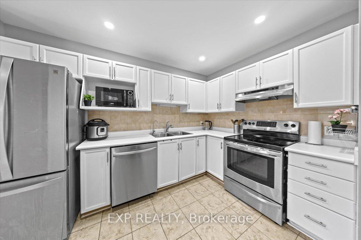 Photo 17 of 93 Cedarock Drive, Ottawa, Kanata - Bridlewood — HOMEH