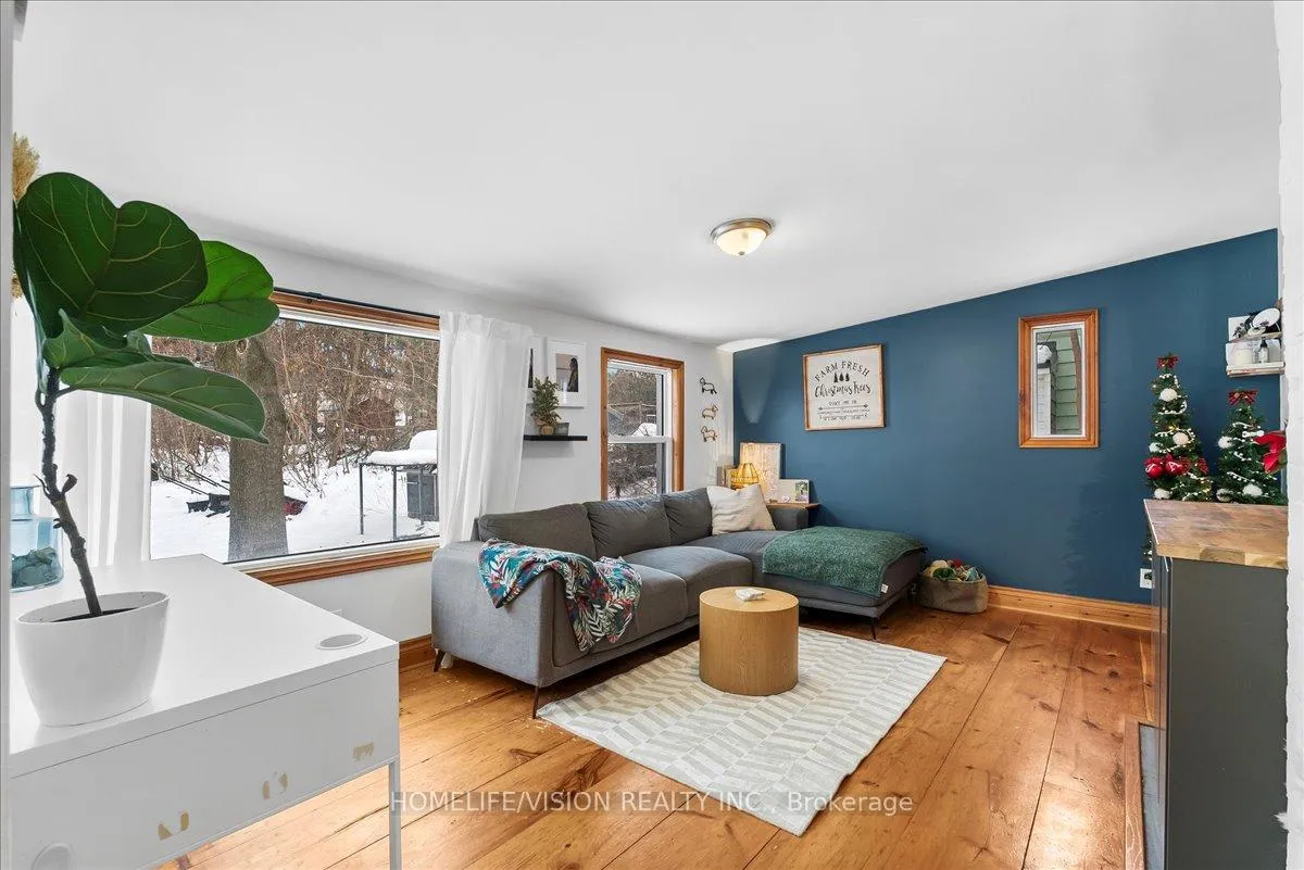 Photo 6 of 314 Russell Street, Midland — HOMEH