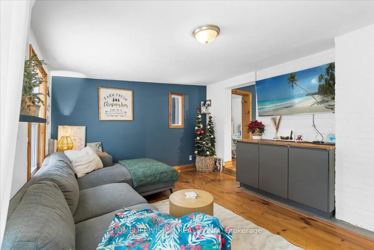 Photo 10 of 314 Russell Street, Midland — HOMEH
