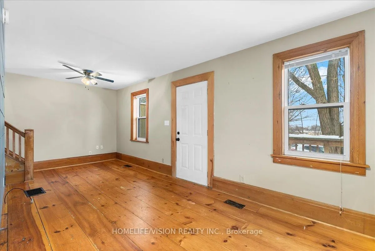 Photo 13 of 314 Russell Street, Midland — HOMEH