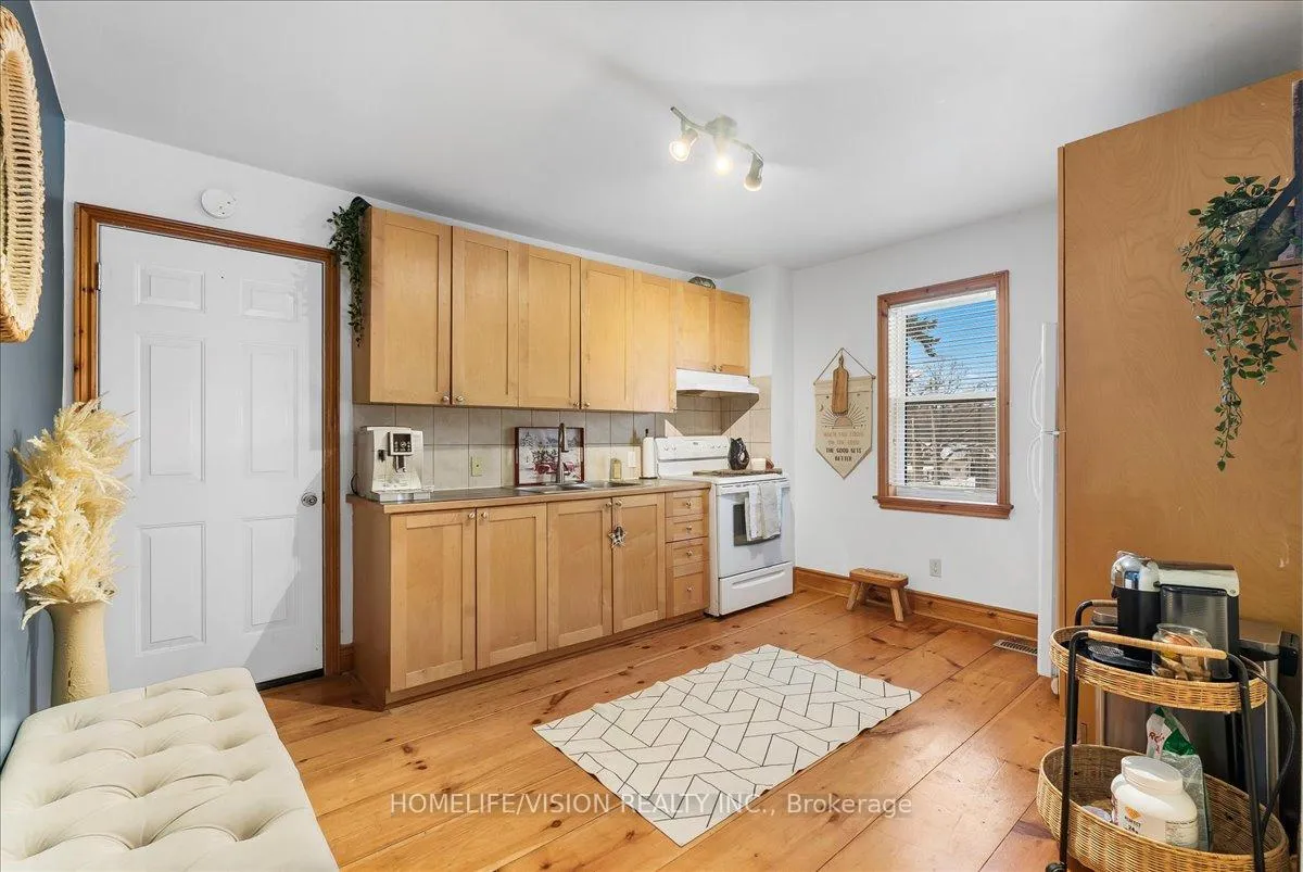 Photo 14 of 314 Russell Street, Midland — HOMEH