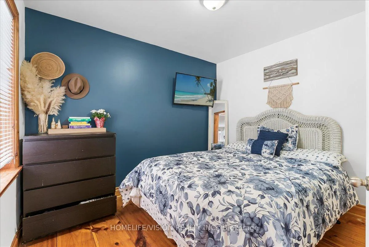 Photo 20 of 314 Russell Street, Midland — HOMEH