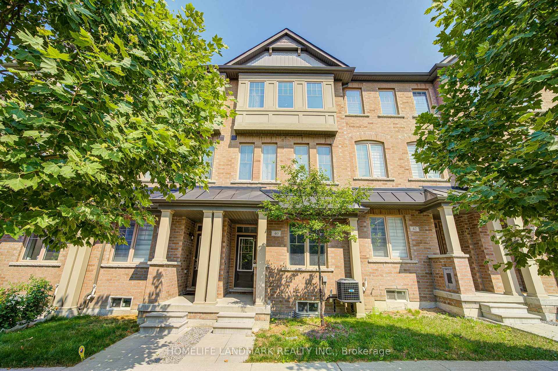 Photo 2 of 40 Robert Joffre Leet Avenue, Markham, Cornell — HOMEH