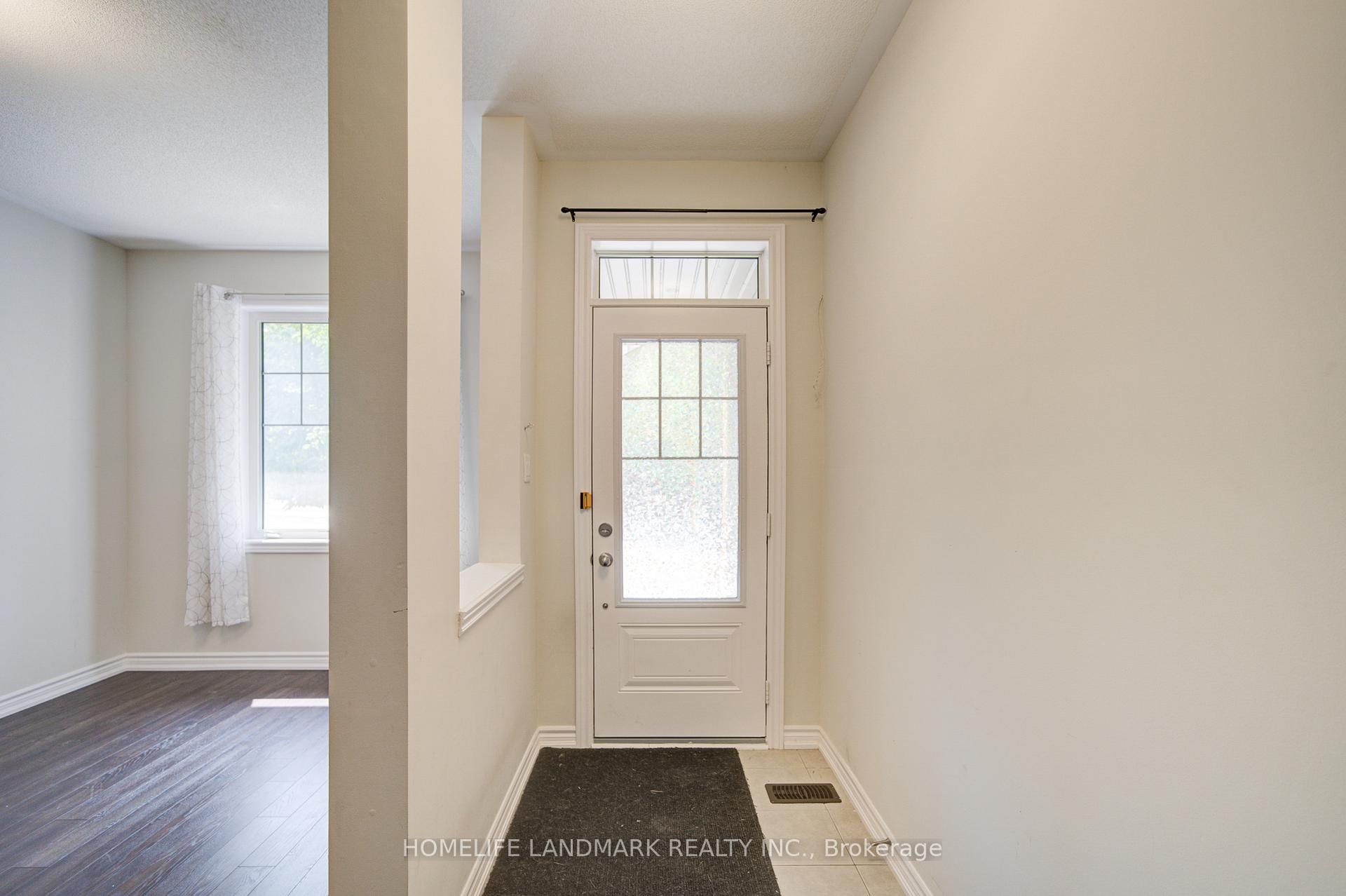 Photo 3 of 40 Robert Joffre Leet Avenue, Markham, Cornell — HOMEH