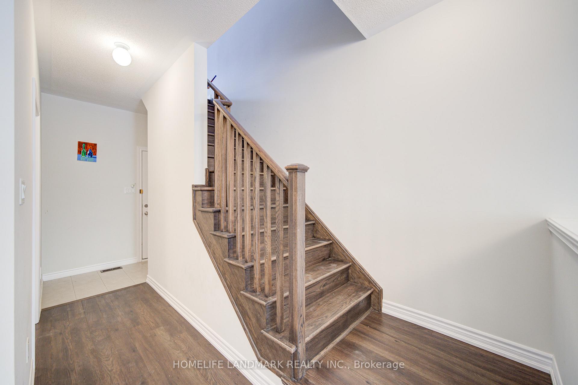 Photo 9 of 40 Robert Joffre Leet Avenue, Markham, Cornell — HOMEH
