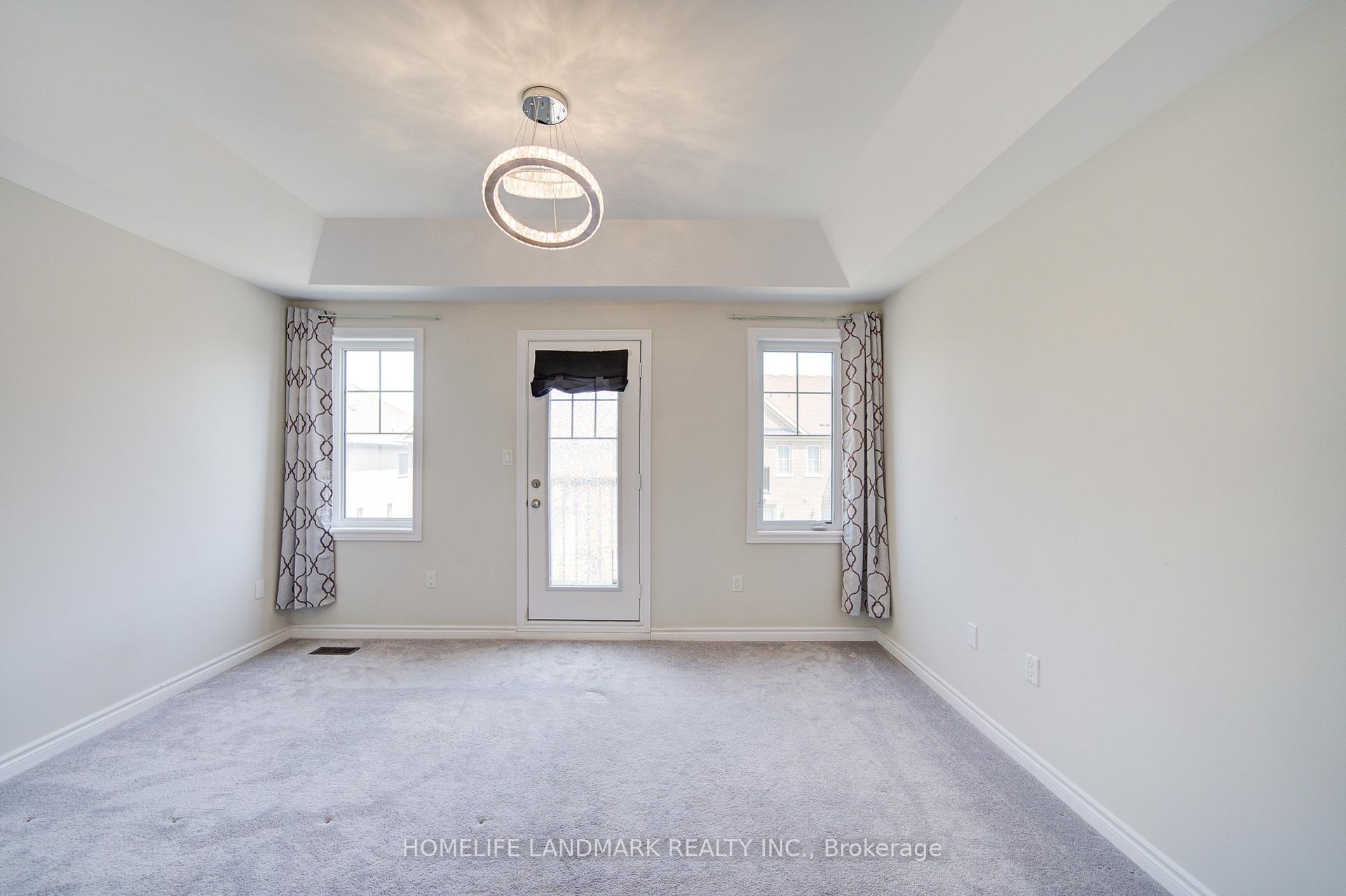 Photo 29 of 40 Robert Joffre Leet Avenue, Markham, Cornell — HOMEH