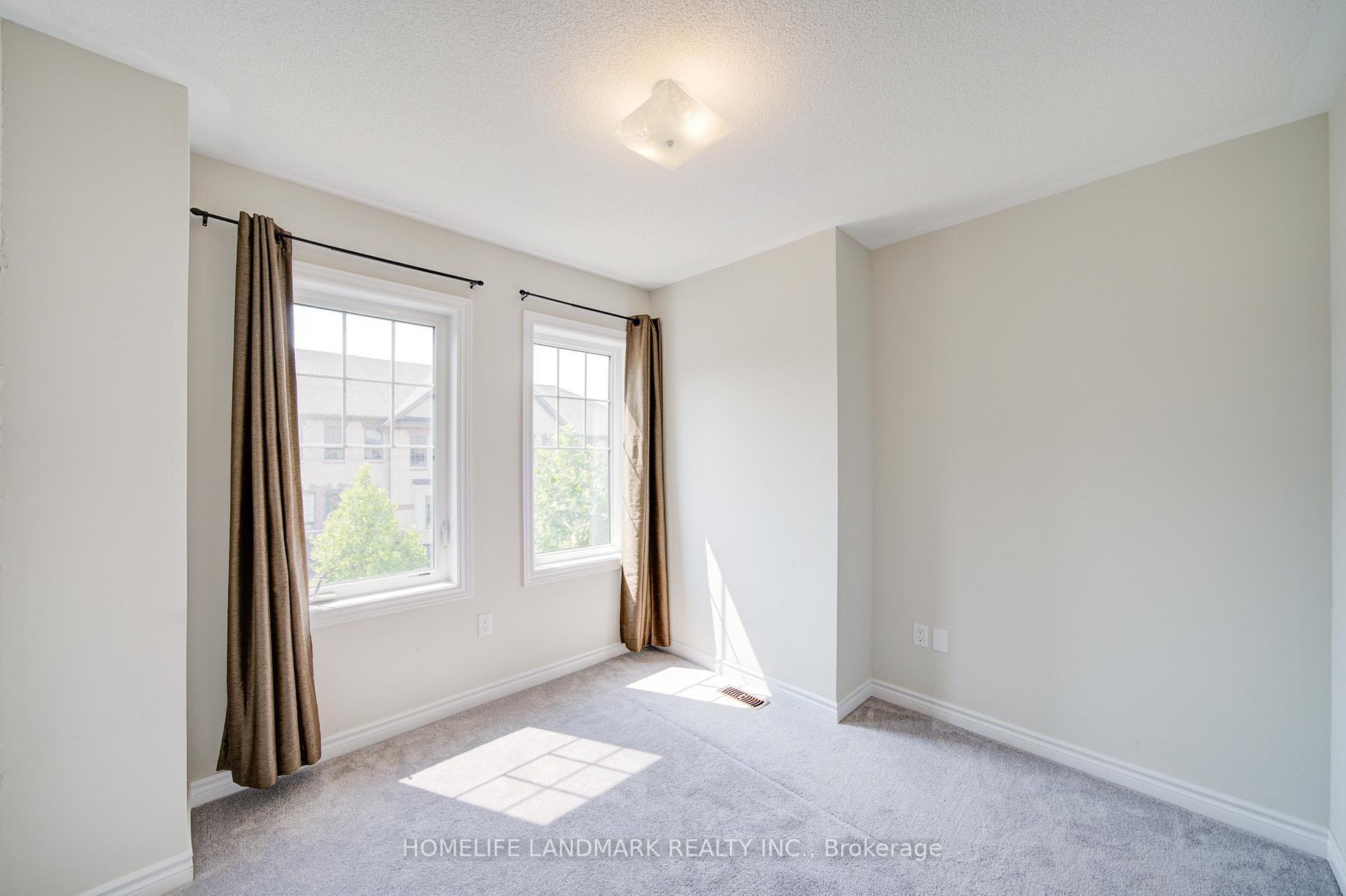 Photo 43 of 40 Robert Joffre Leet Avenue, Markham, Cornell — HOMEH