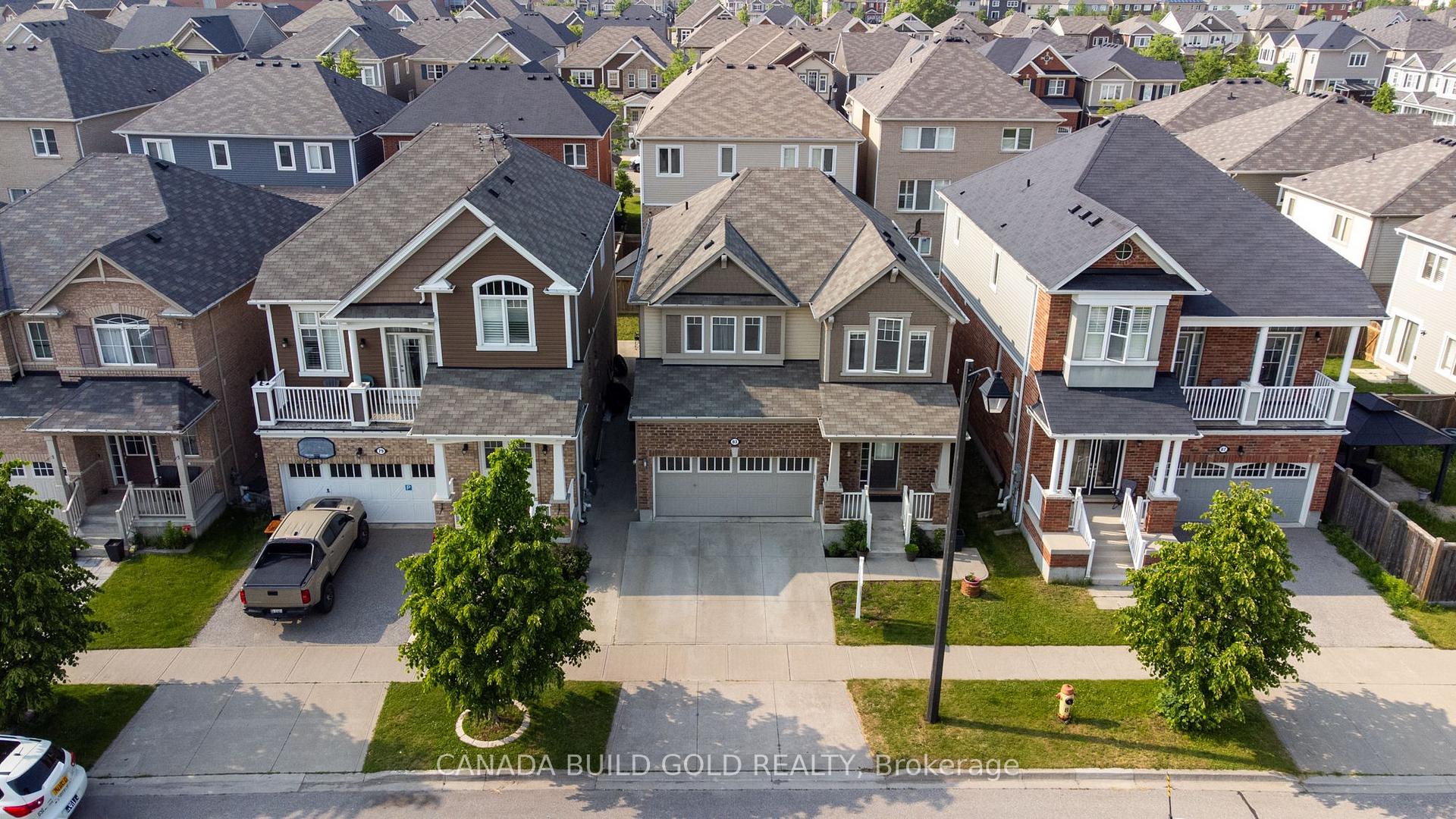 Photo 2 of 83 West Oak Trail, Kitchener — HOMEH