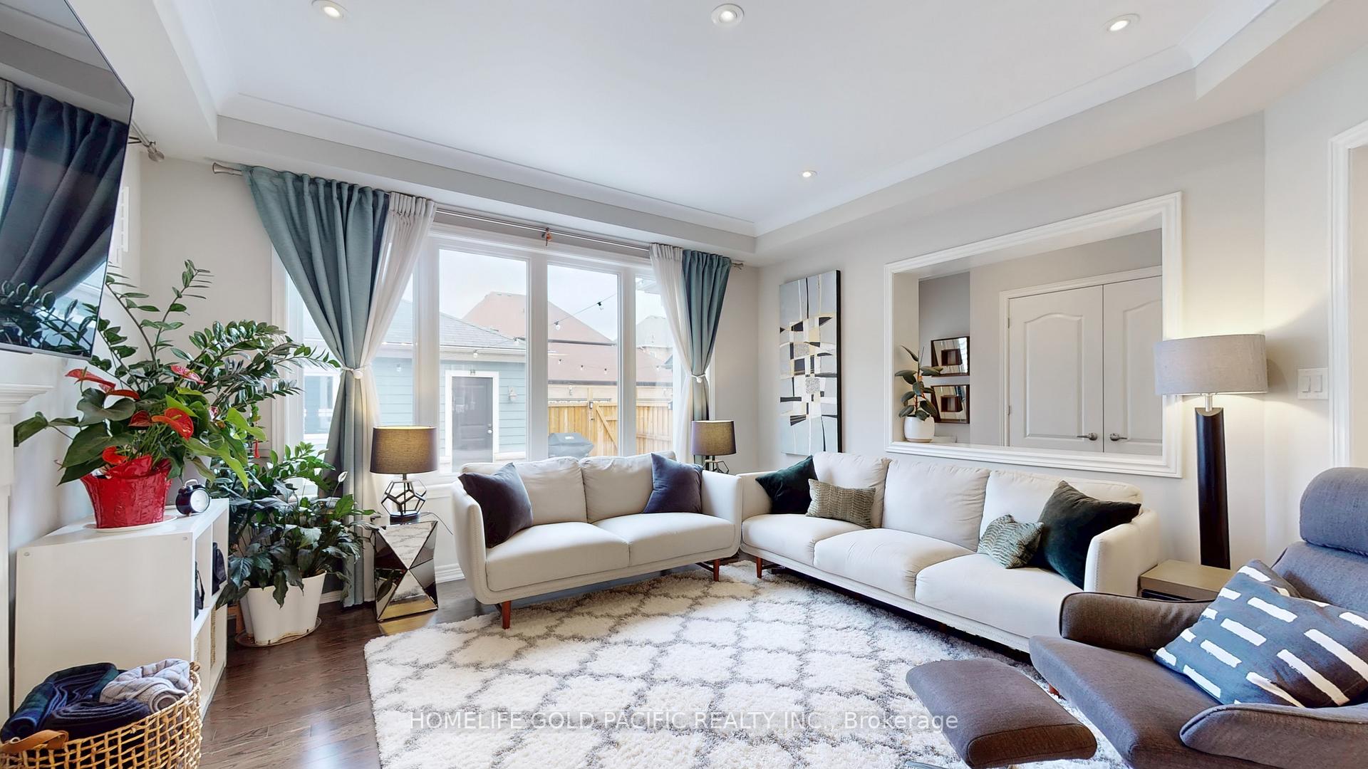 Photo 3 of 266 Riverlands Avenue, Markham, Cornell — HOMEH