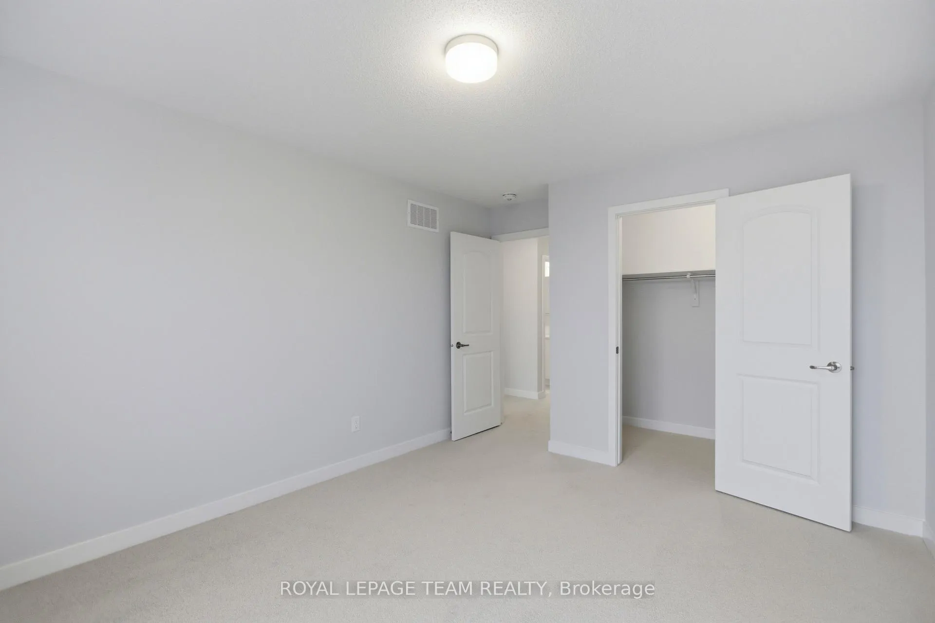 Photo 12 of 547 Celestine Private, Ottawa, Barrhaven - Heritage Park — HOMEH