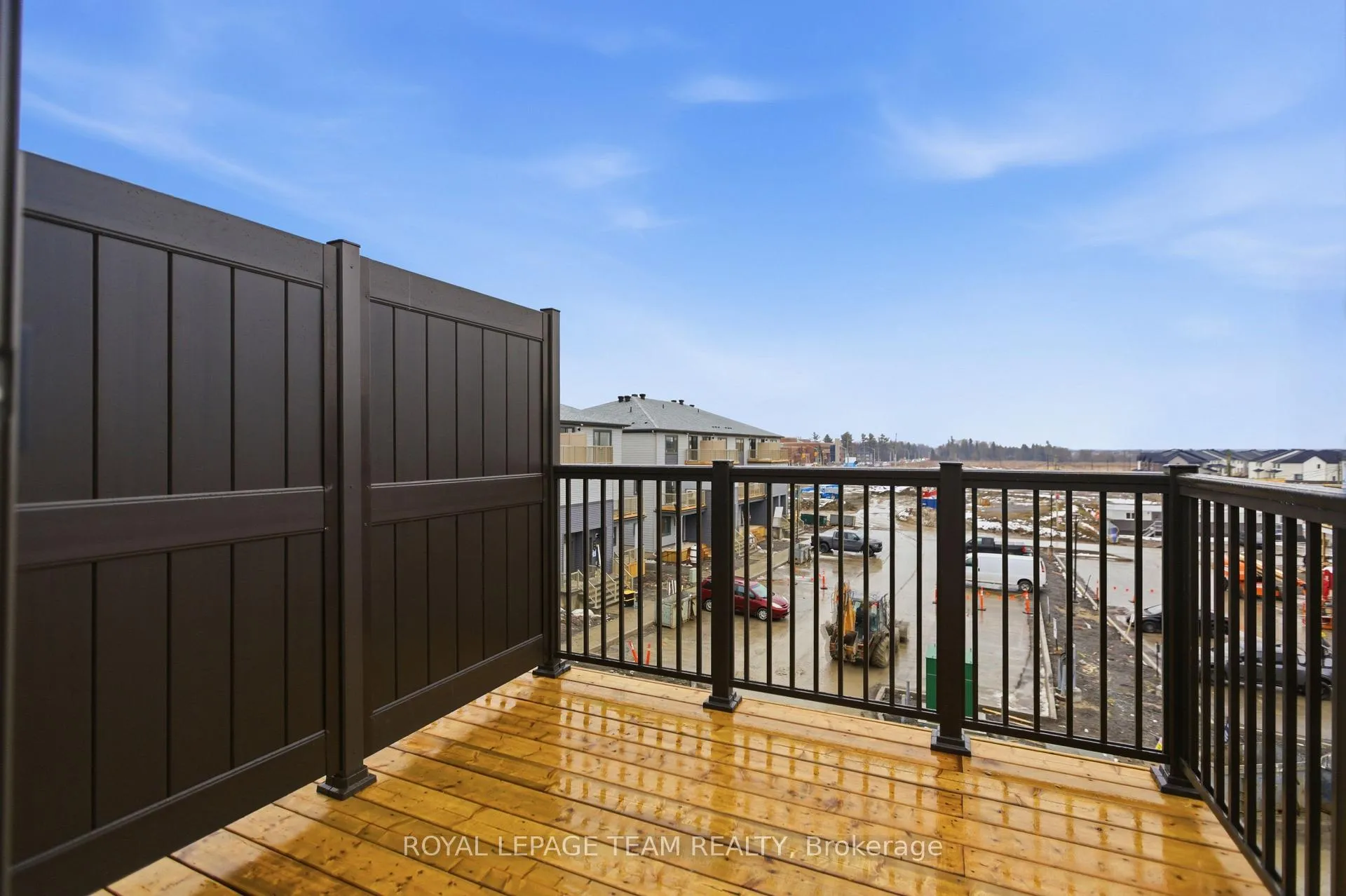 Photo 14 of 547 Celestine Private, Ottawa, Barrhaven - Heritage Park — HOMEH