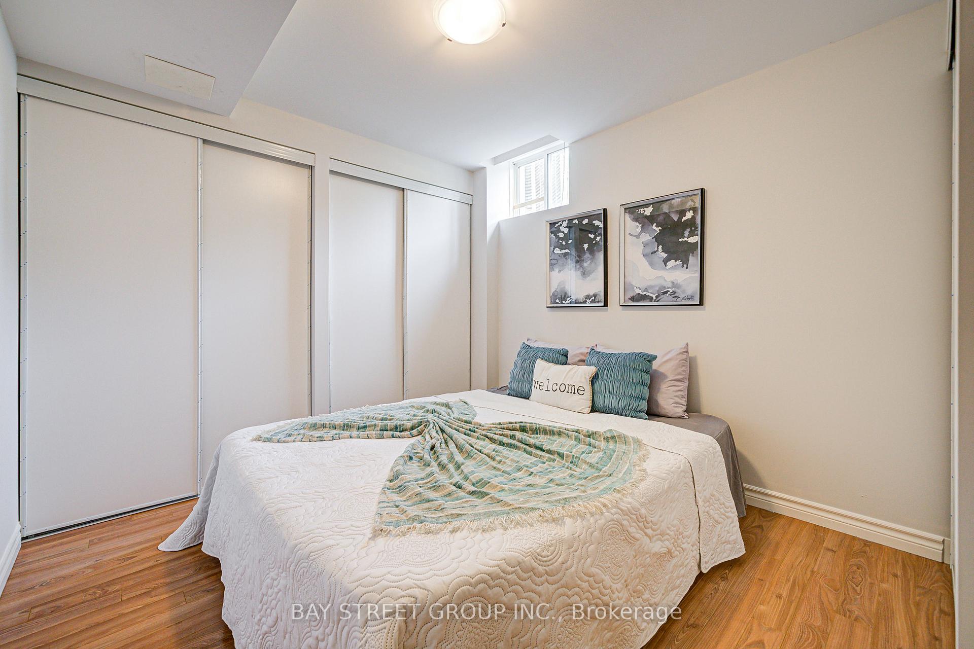 Photo 20 of 43 Tower Bridge Crescent, Markham, Berczy — HOMEH