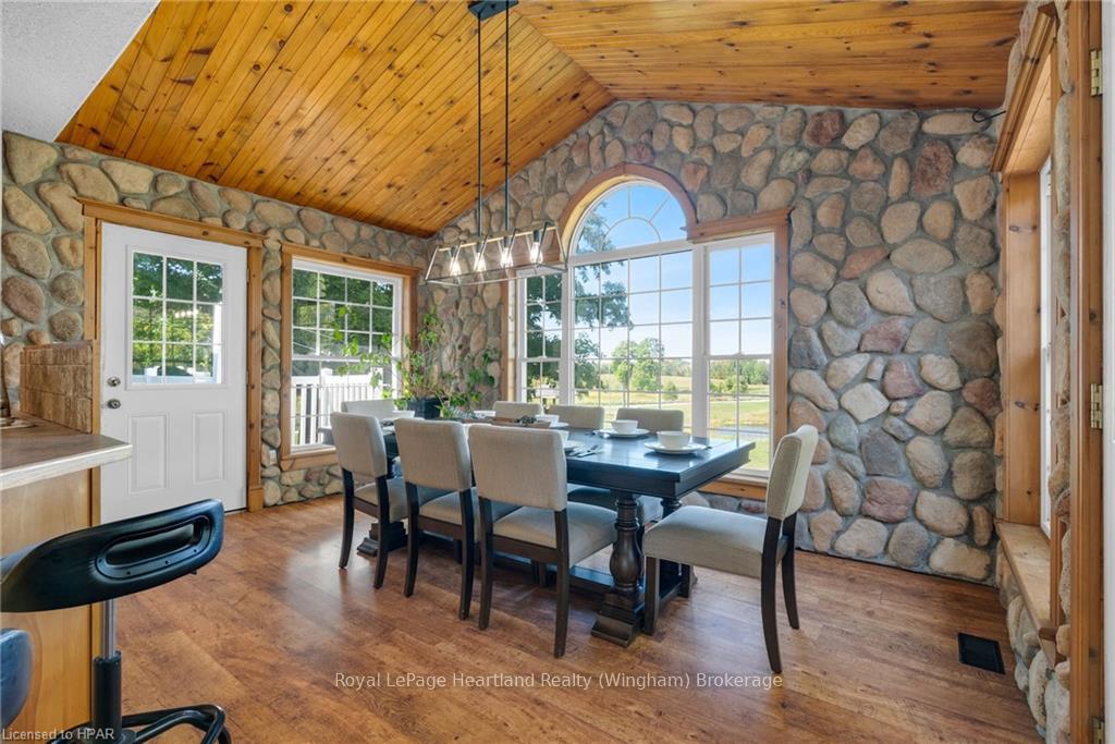 Photo 15 of 9762 Holtom Lane, Minto — HOMEH