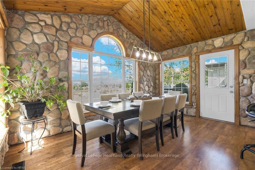 Photo 16 of 9762 Holtom Lane, Minto — HOMEH