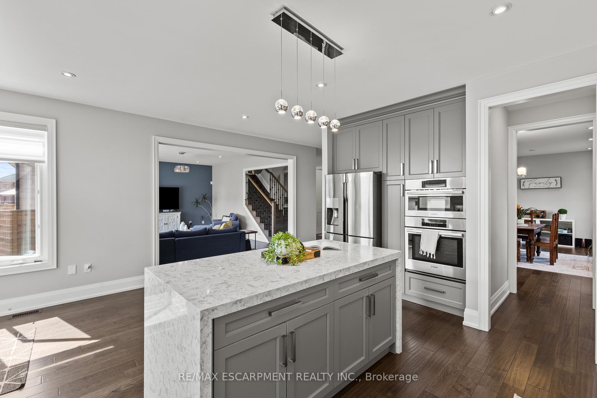 Photo 12 of 44 Leckie Avenue, Hamilton, Stoney Creek Mountain — HOMEH