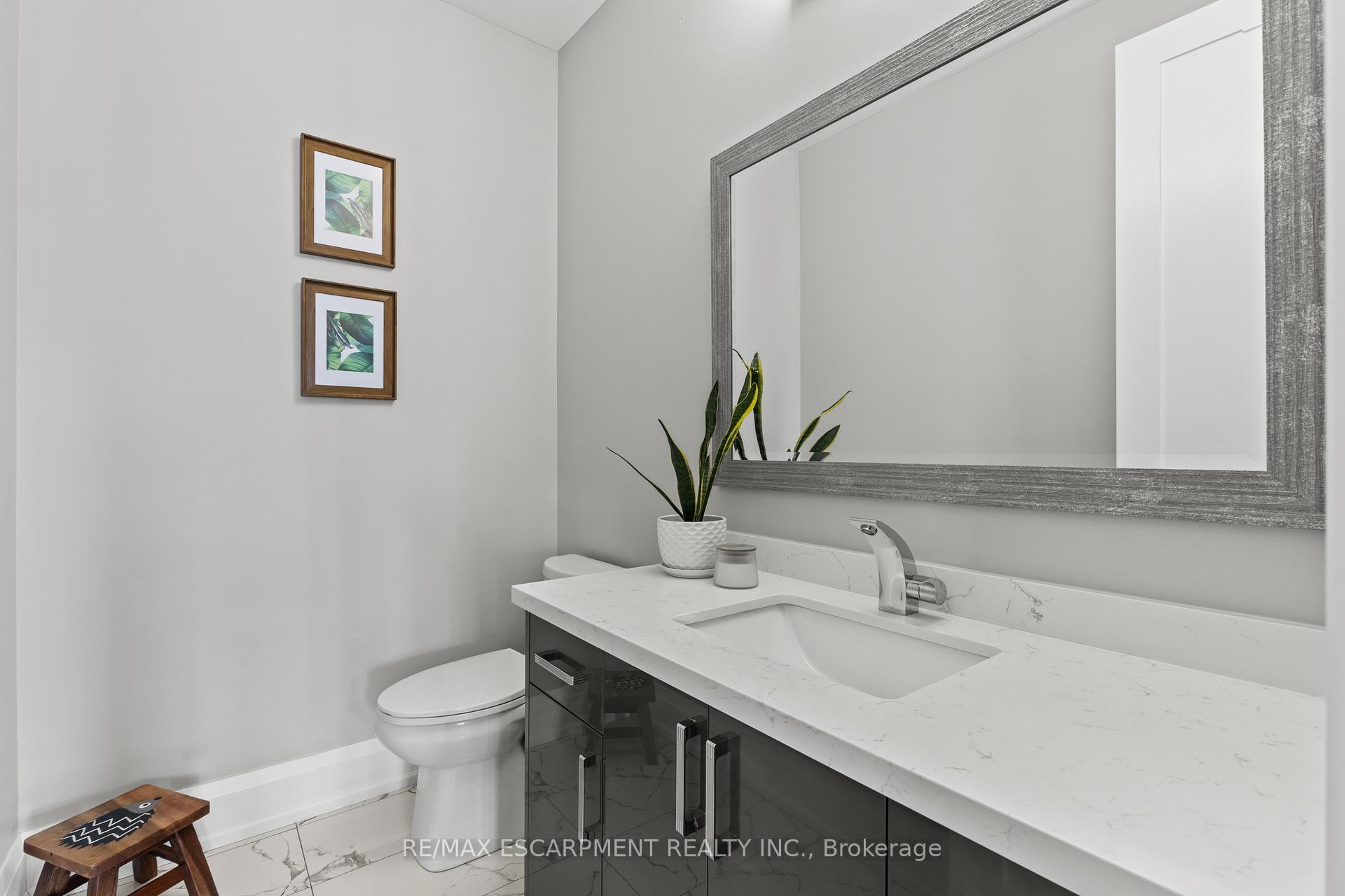 Photo 16 of 44 Leckie Avenue, Hamilton, Stoney Creek Mountain — HOMEH