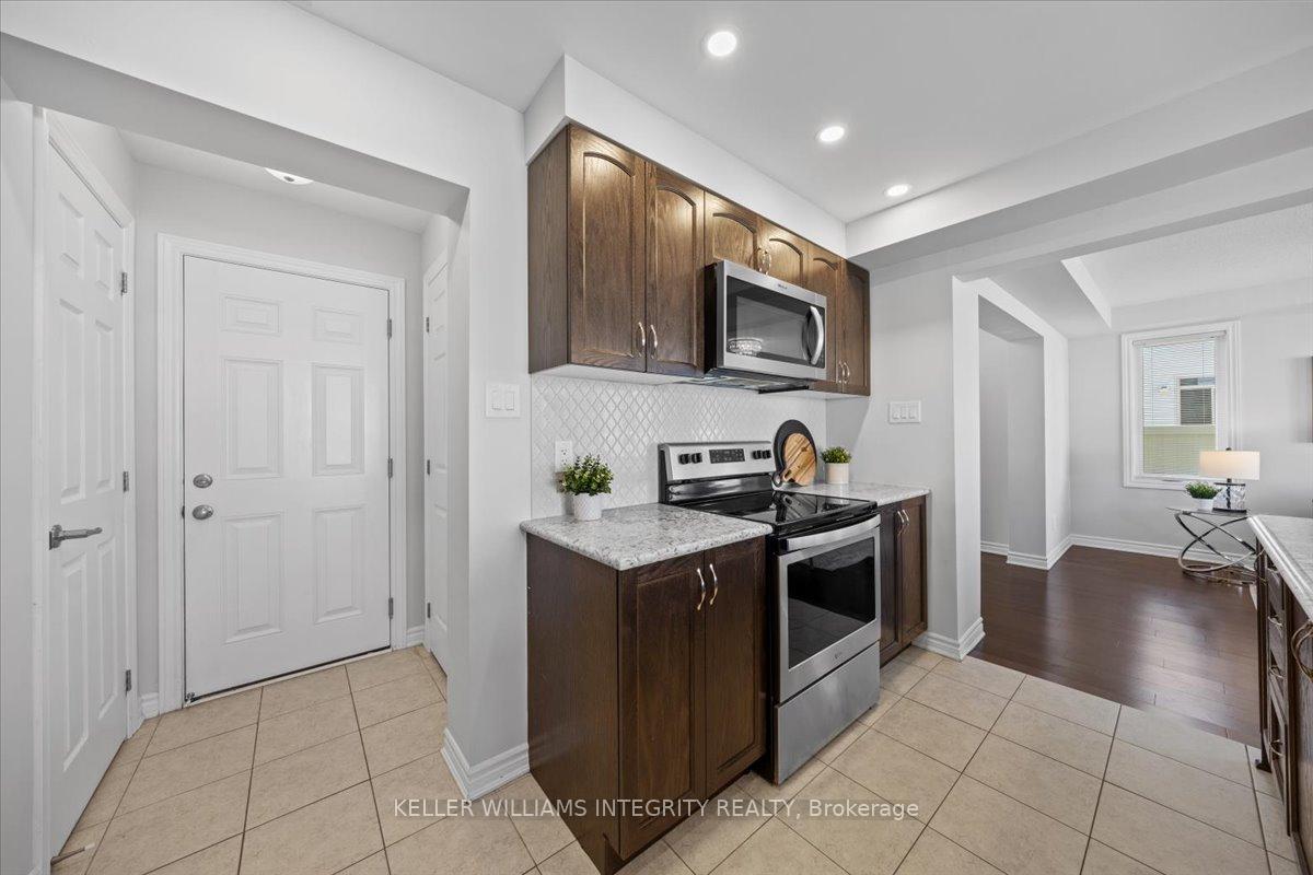 Photo 15 of 278 Haliburton Heights, Ottawa, Kanata - Emerald Meadows/Trailwest — HOMEH