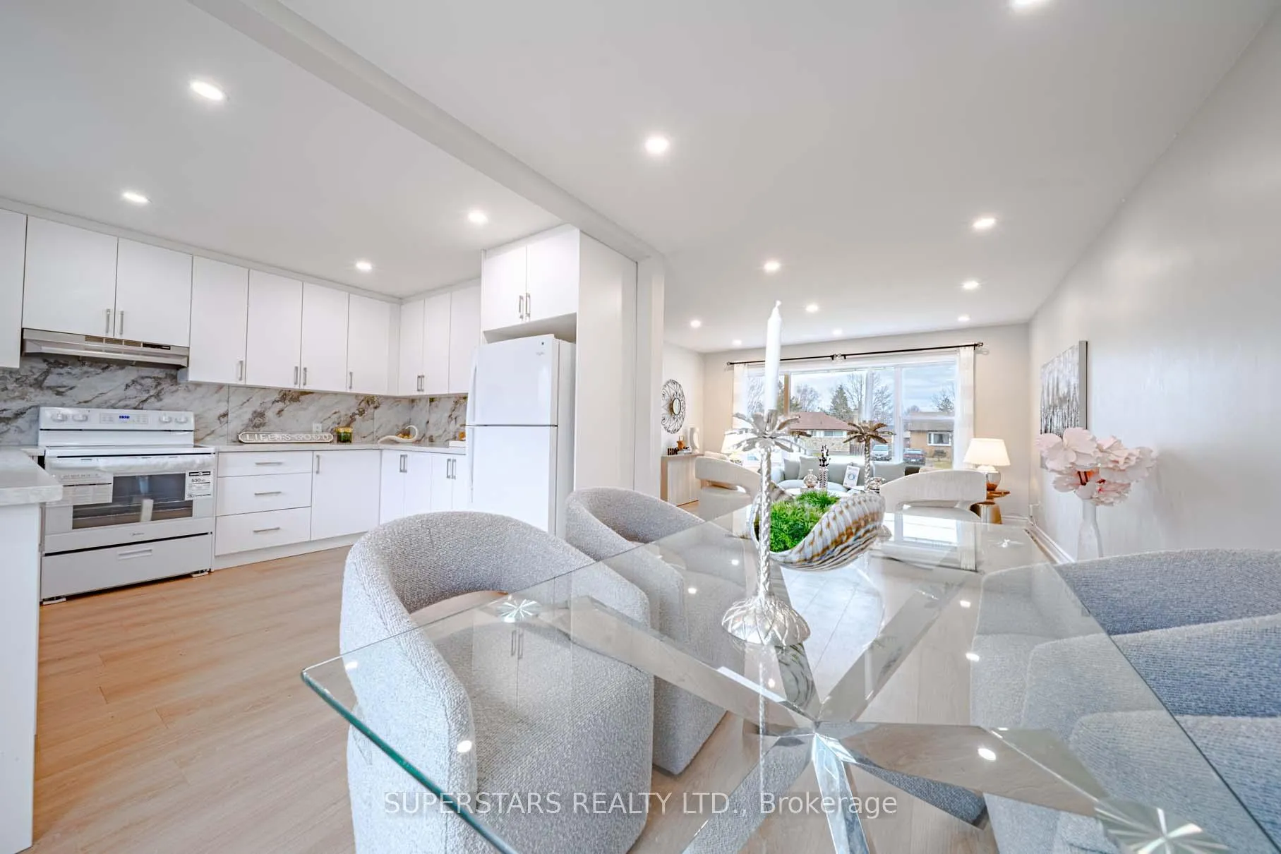 Photo 10 of 474 Fernhill Boulevard, Oshawa, McLaughlin — HOMEH