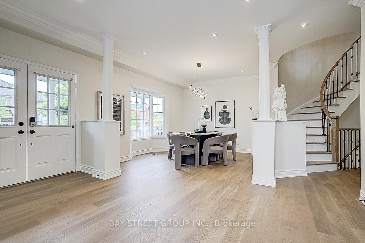 Photo 10 of 63 Brookhaven Crescent, Markham, Berczy — HOMEH