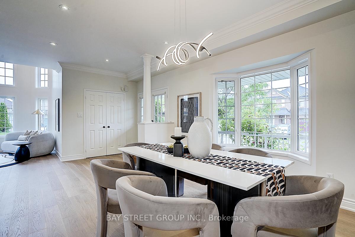 Photo 12 of 63 Brookhaven Crescent, Markham, Berczy — HOMEH