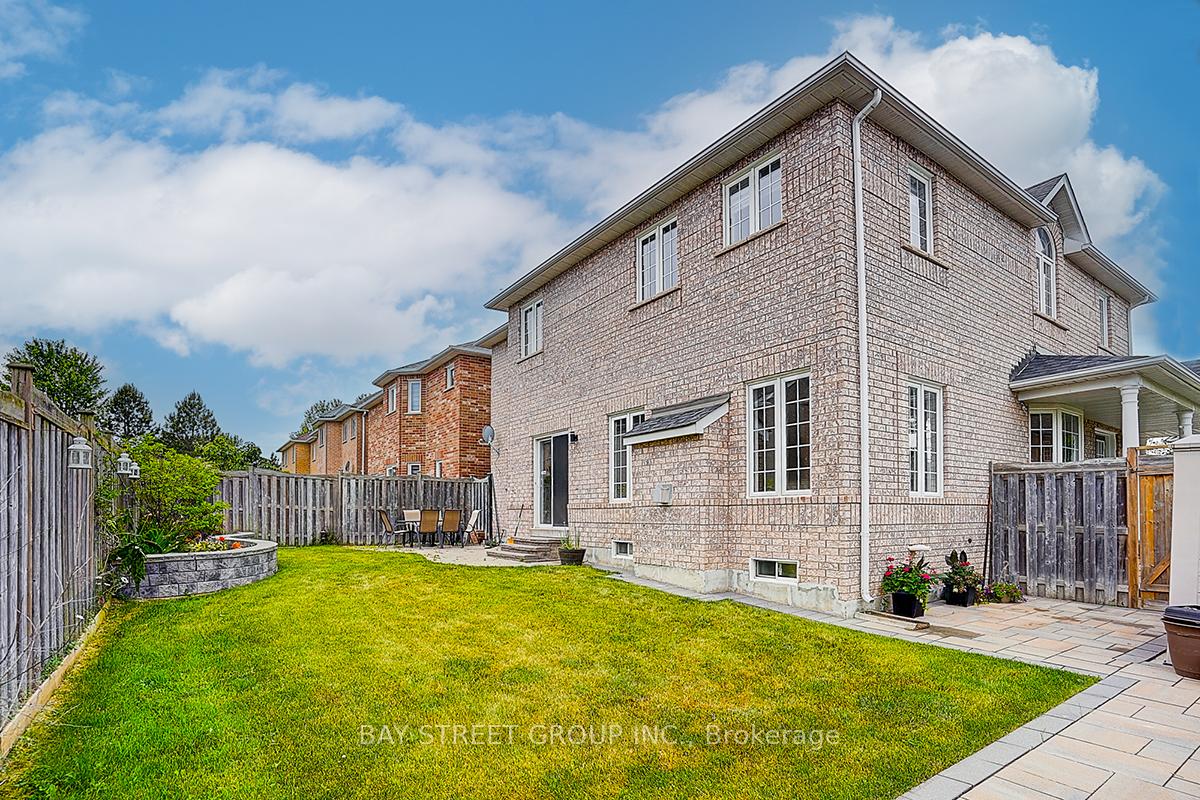 Photo 47 of 63 Brookhaven Crescent, Markham, Berczy — HOMEH