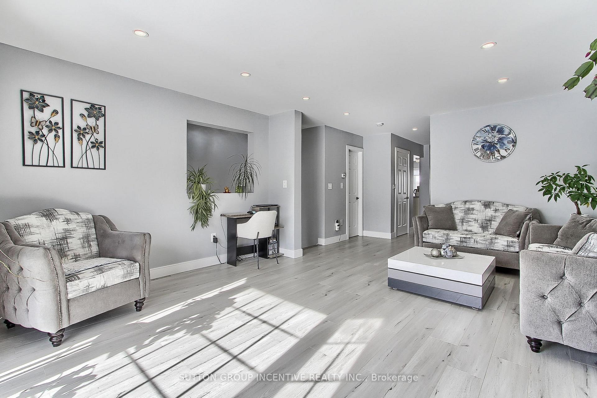 Photo 10 of 1380 Forest Street, Innisfil, Alcona — HOMEH