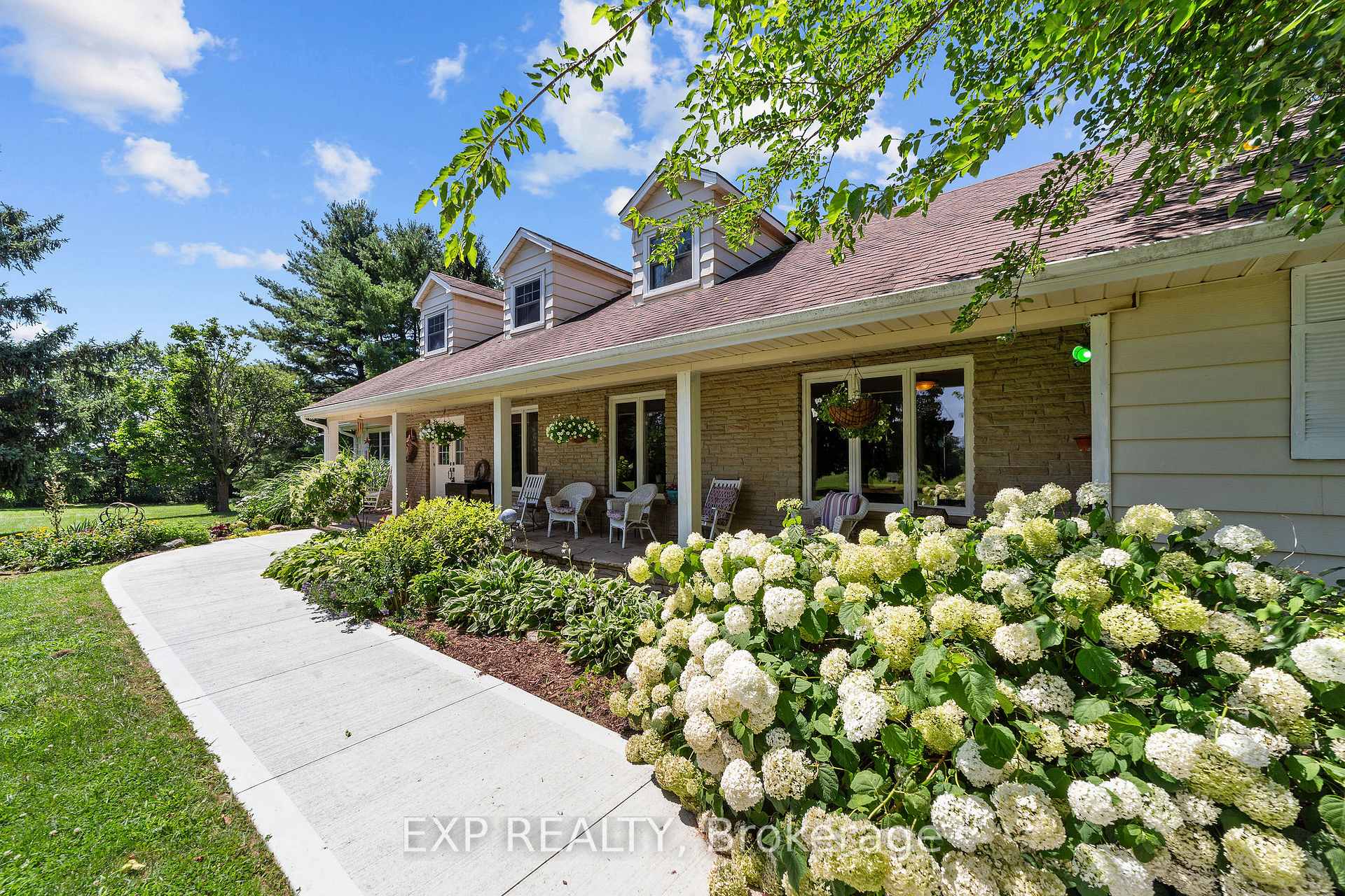 Photo 3 of 5855 Cook Road, Middlesex Centre, Rural Middlesex Centre — HOMEH