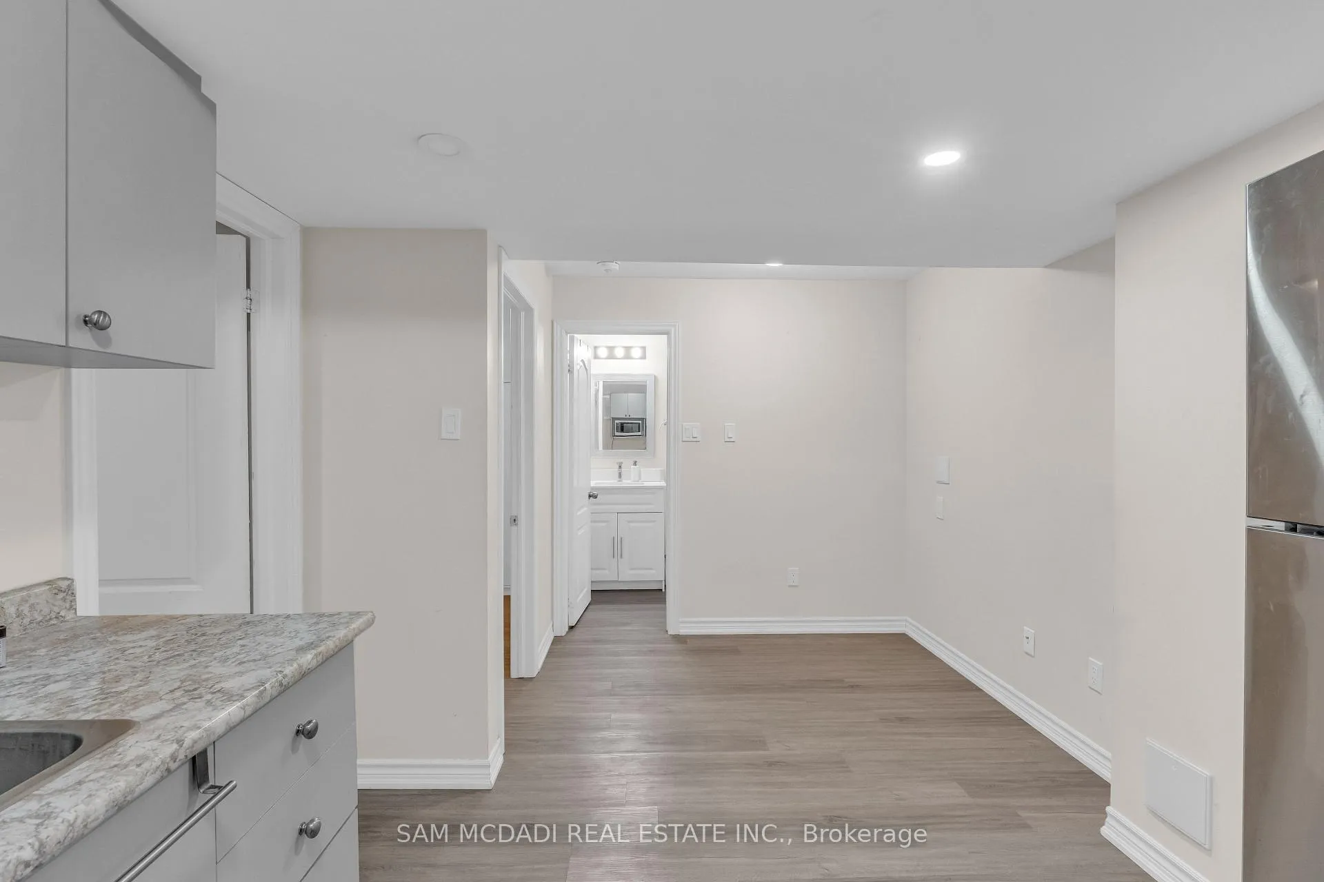 Photo 3 of Unit (LOWER), 266 Cedric Terrace, Milton, Harrison — HOMEH
