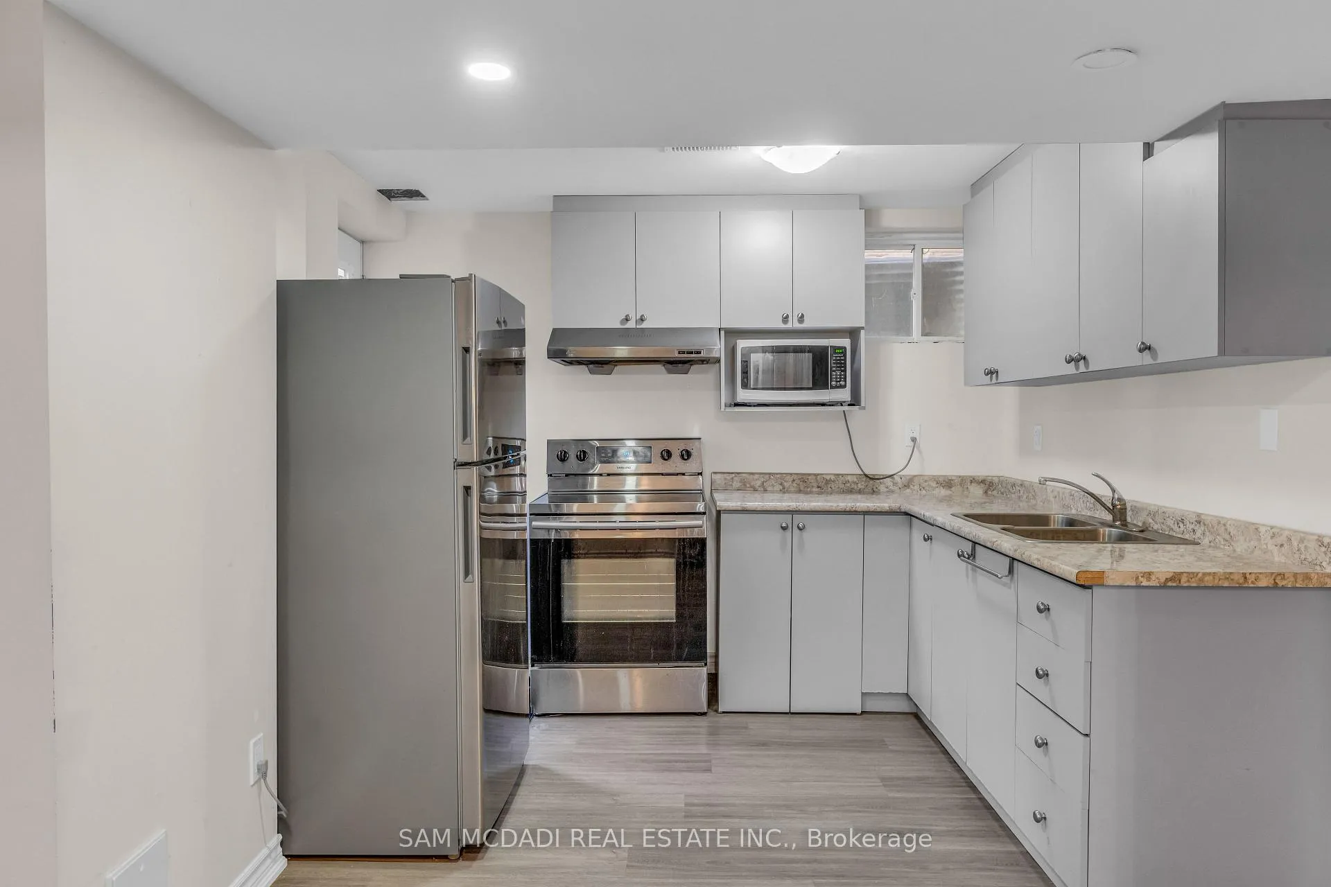 Photo 4 of Unit (LOWER), 266 Cedric Terrace, Milton, Harrison — HOMEH