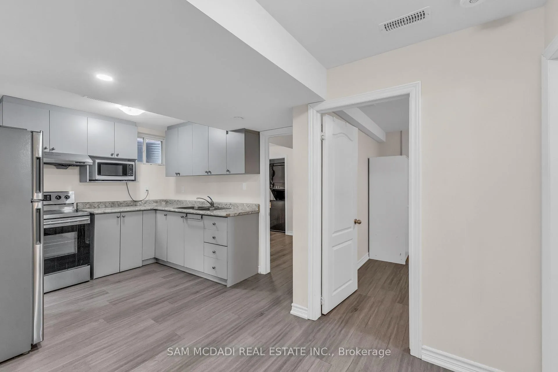 Photo 5 of Unit (LOWER), 266 Cedric Terrace, Milton, Harrison — HOMEH